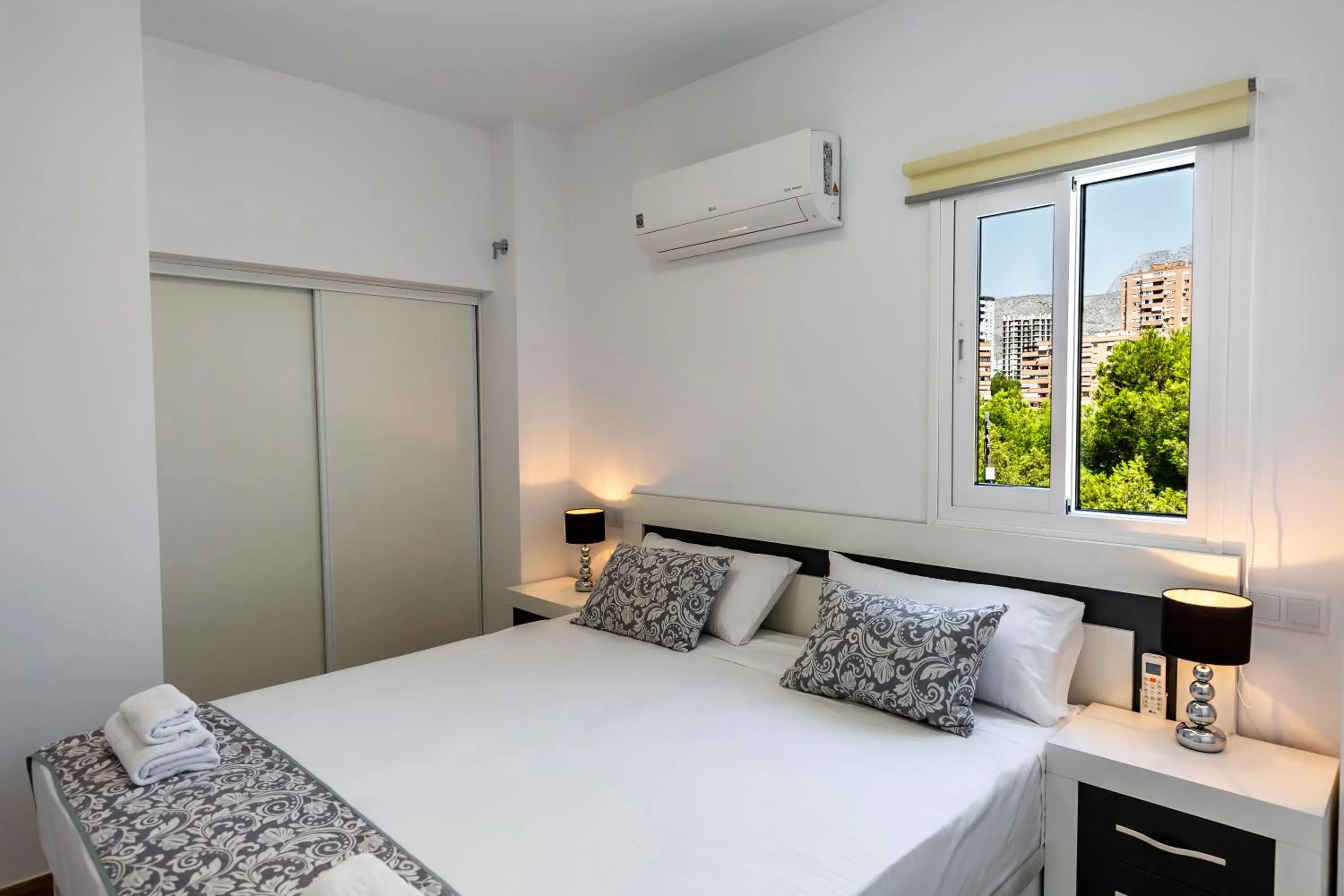 Bed in Sonrisa Apartments