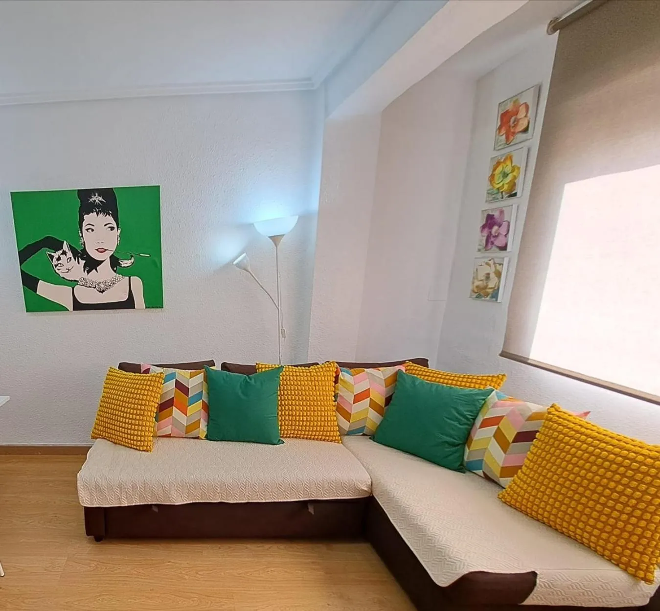 Céntrico apartamento en Valencia próximo parada de metro Ángel Guimerà