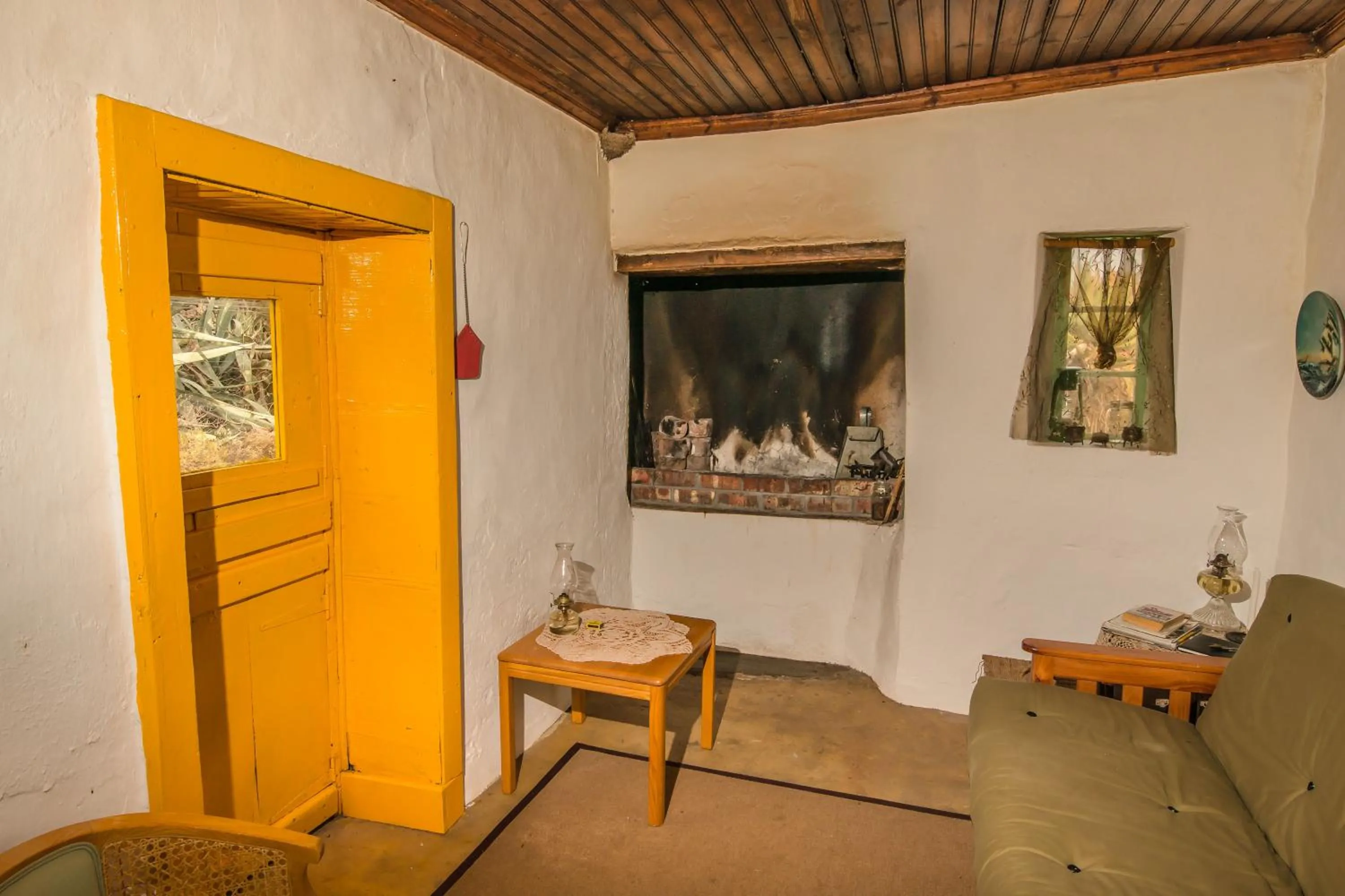 Two-Bedroom House - single occupancy in Matjiesvlei Guestfarm