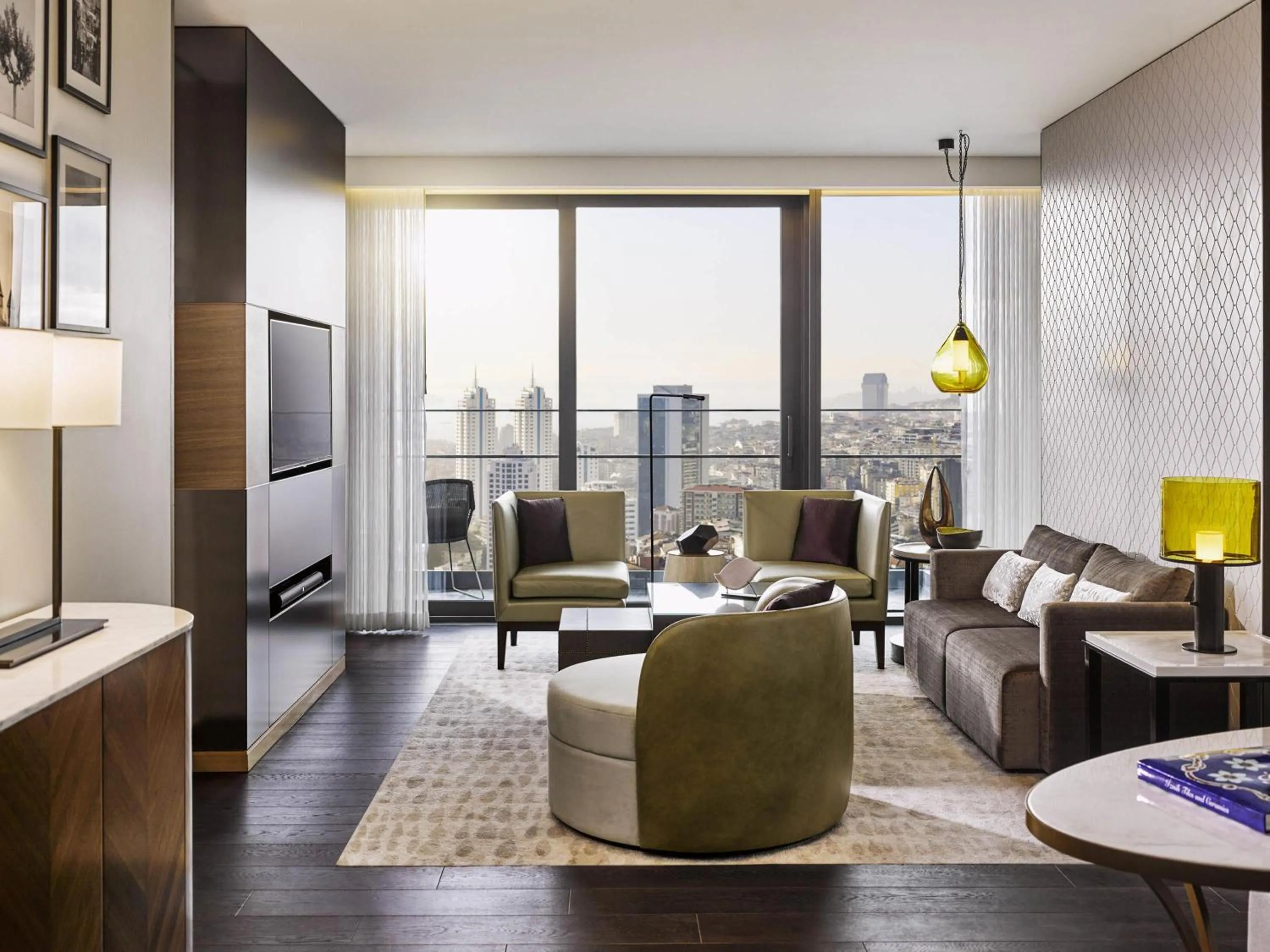 Bedroom in Fairmont Quasar Istanbul Hotel