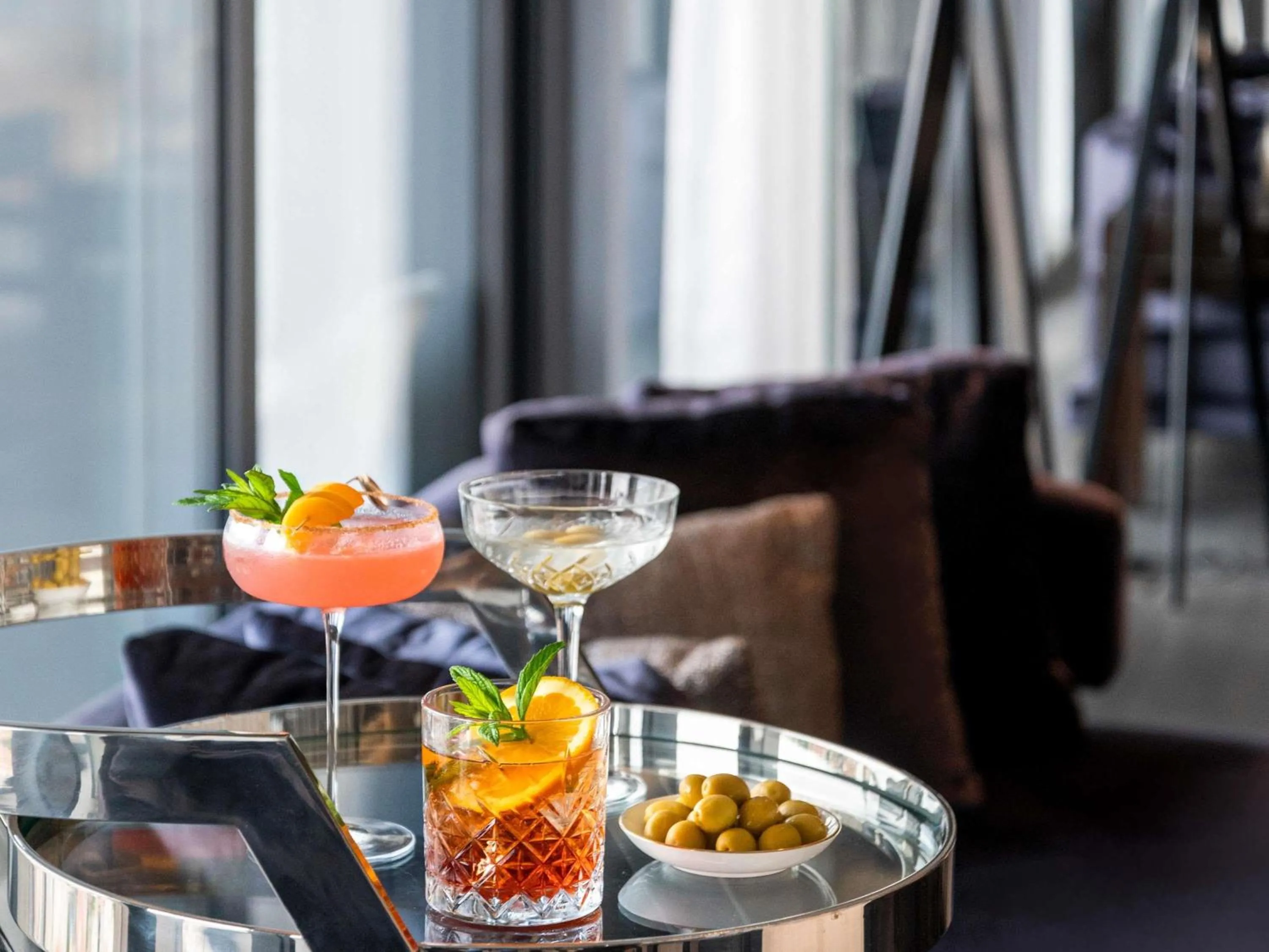 Lounge or bar in Fairmont Quasar Istanbul Hotel