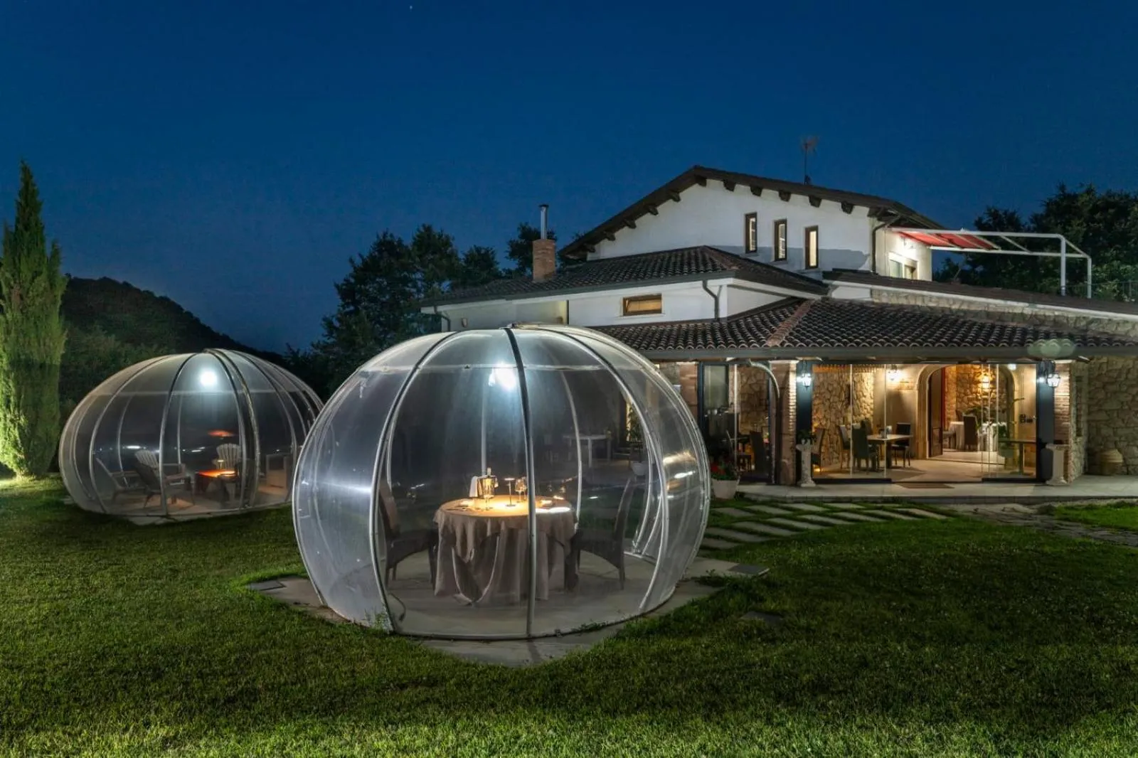 Restaurant/places to eat in La Selva Incantata