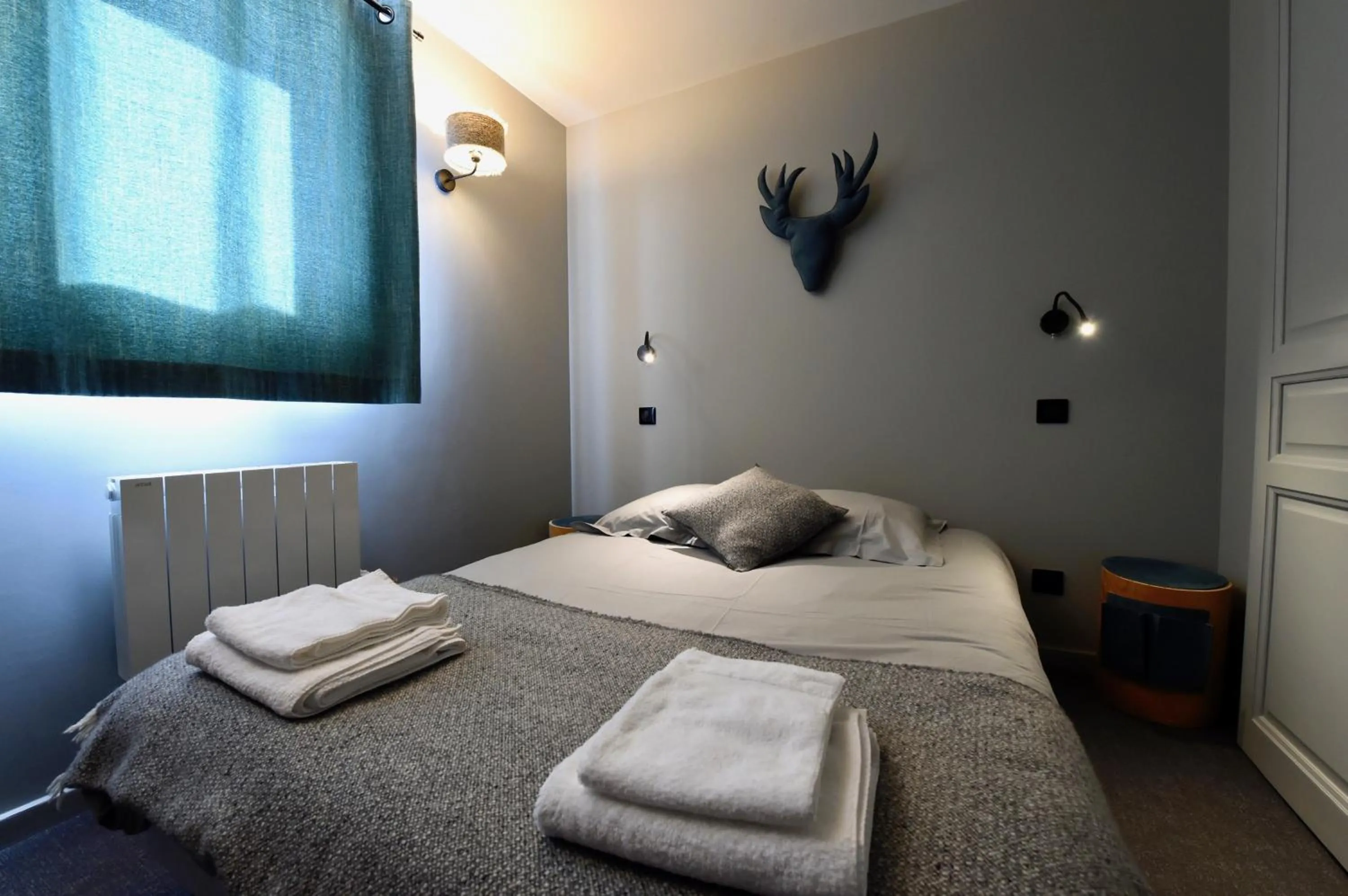 Bedroom, Bed in Au Selaou 34