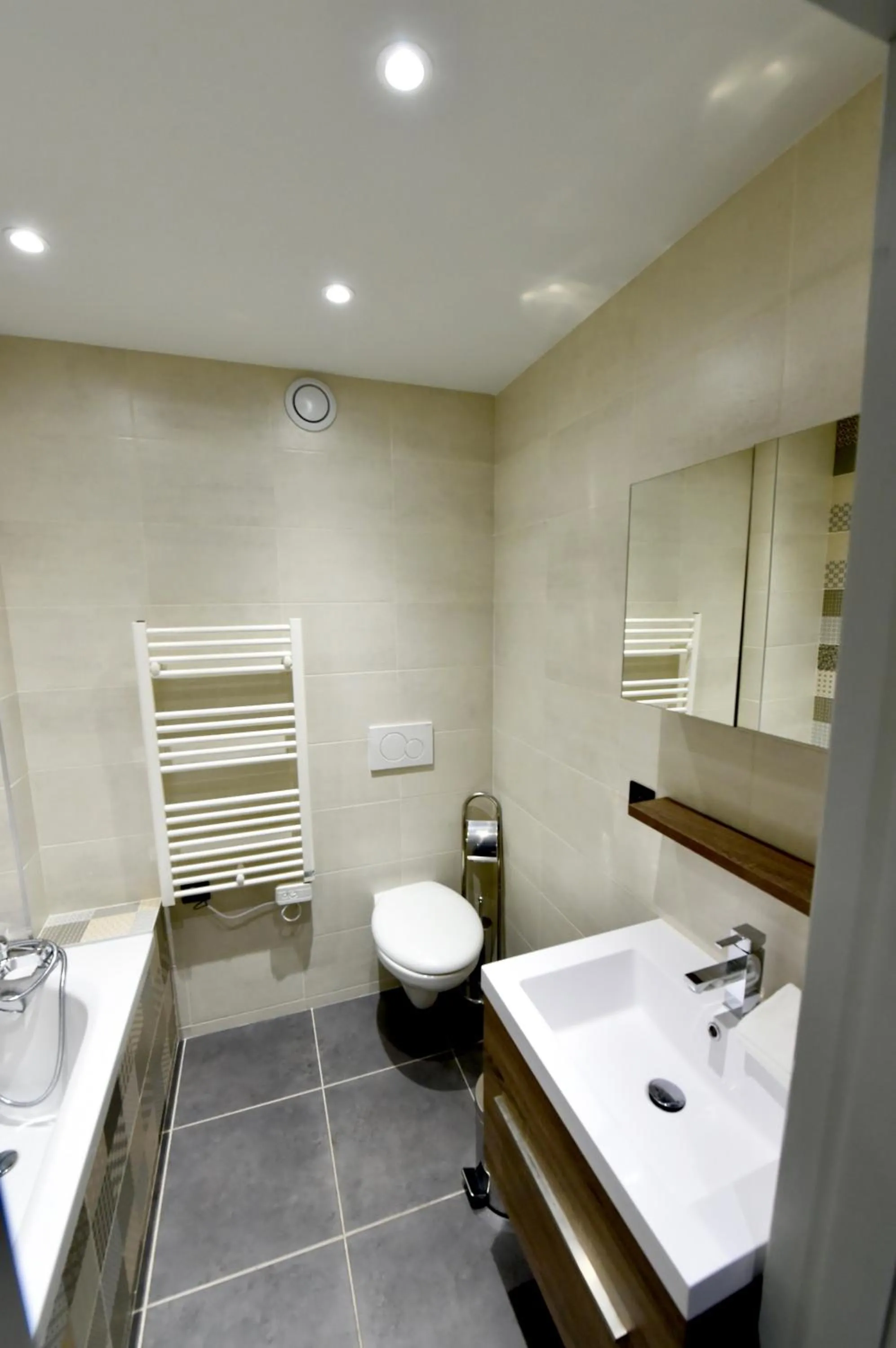 Toilet in Au Selaou 34