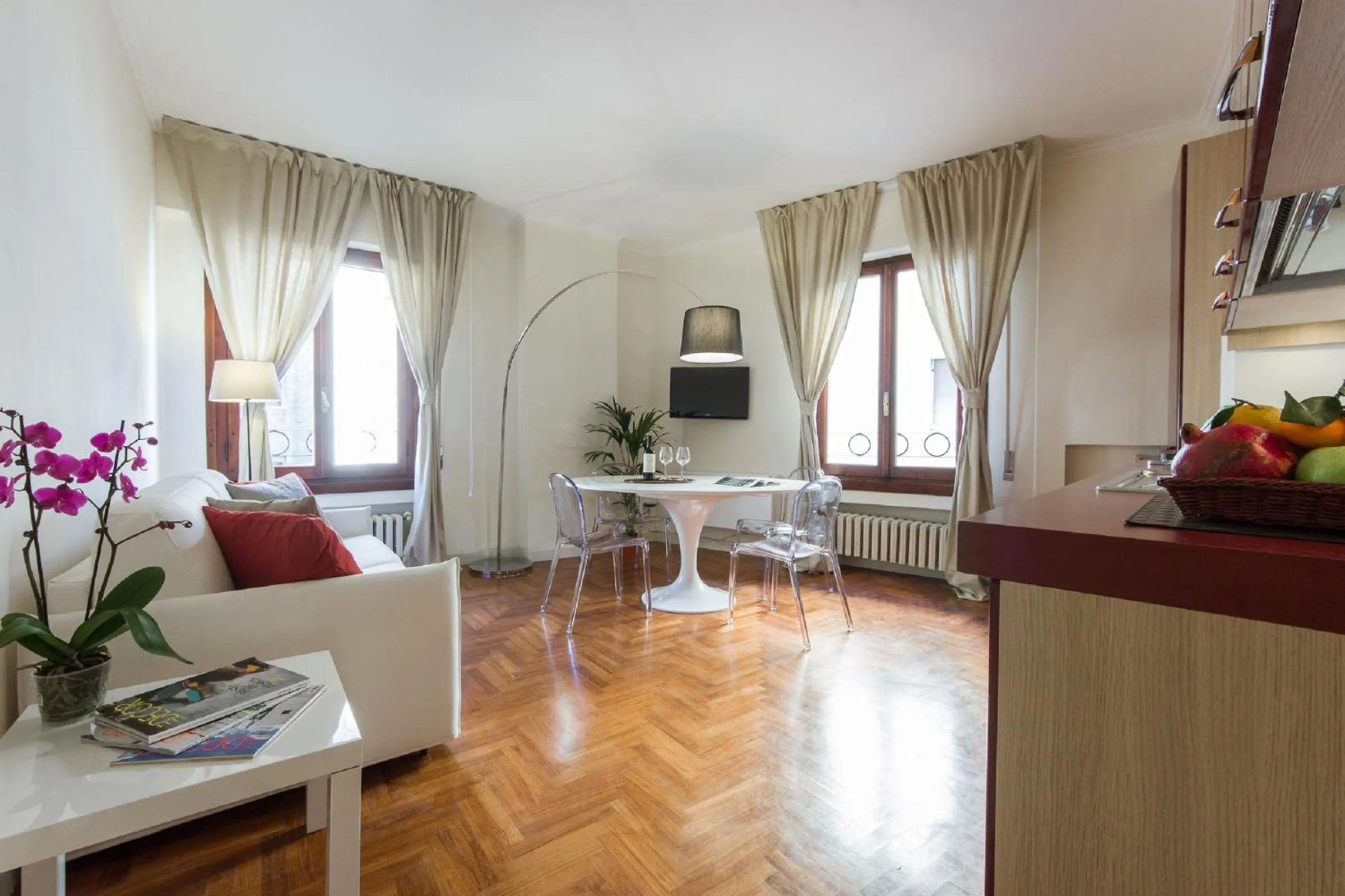 Living room in Apartments Florence - Le Por Santa Maria