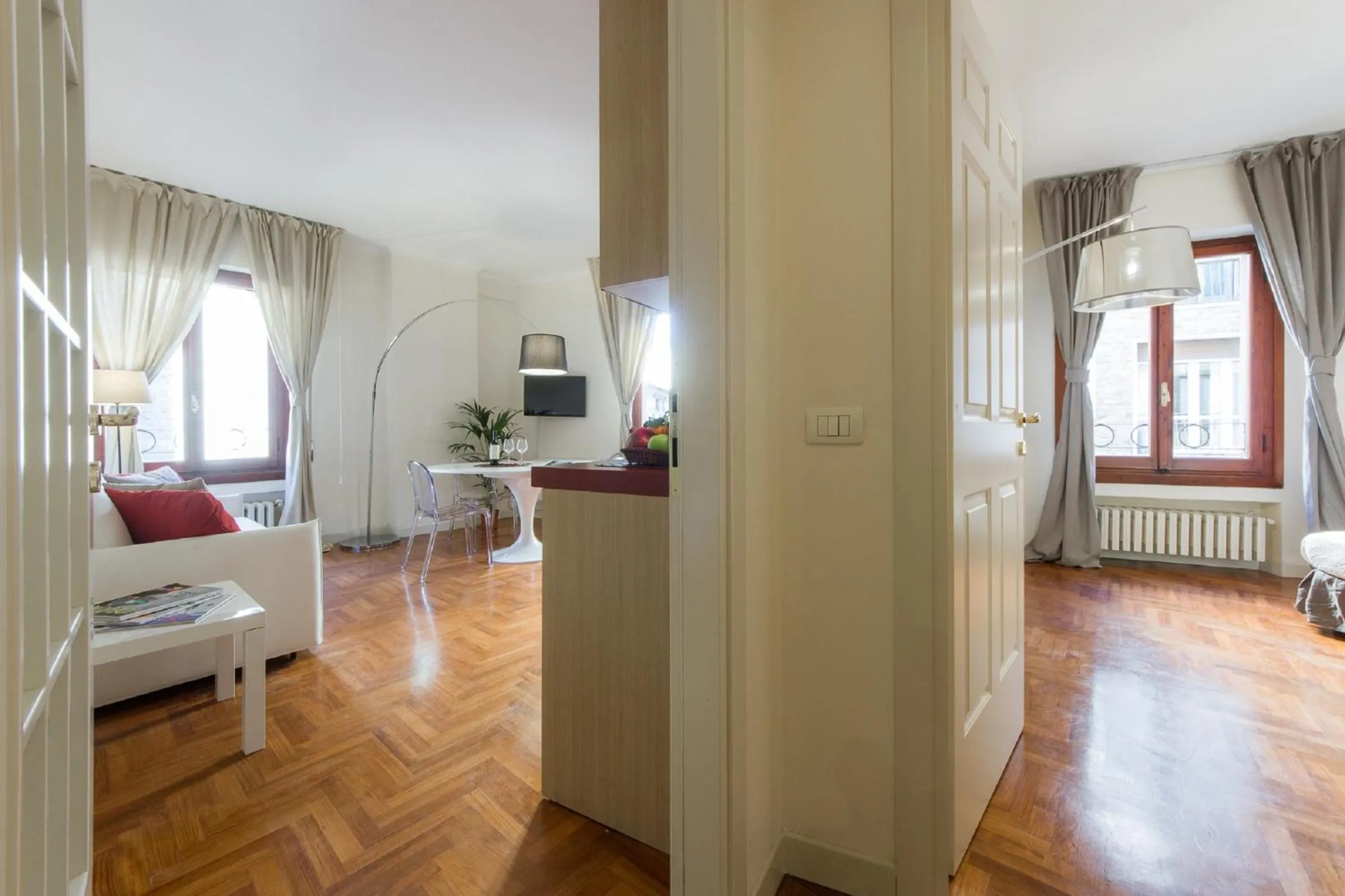 Living room, Bed in Apartments Florence - Le Por Santa Maria