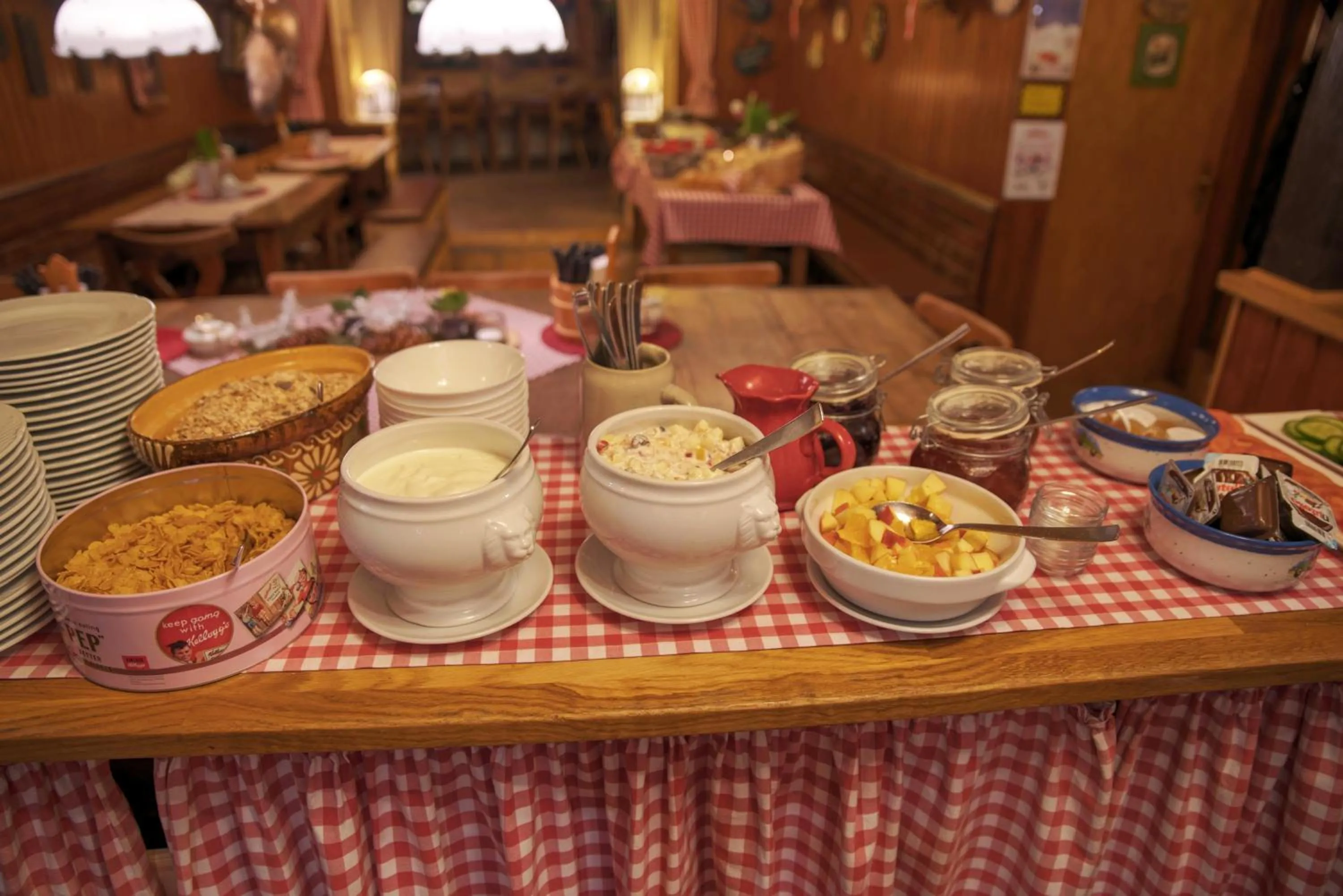 Buffet breakfast in Zur grossen Tanne