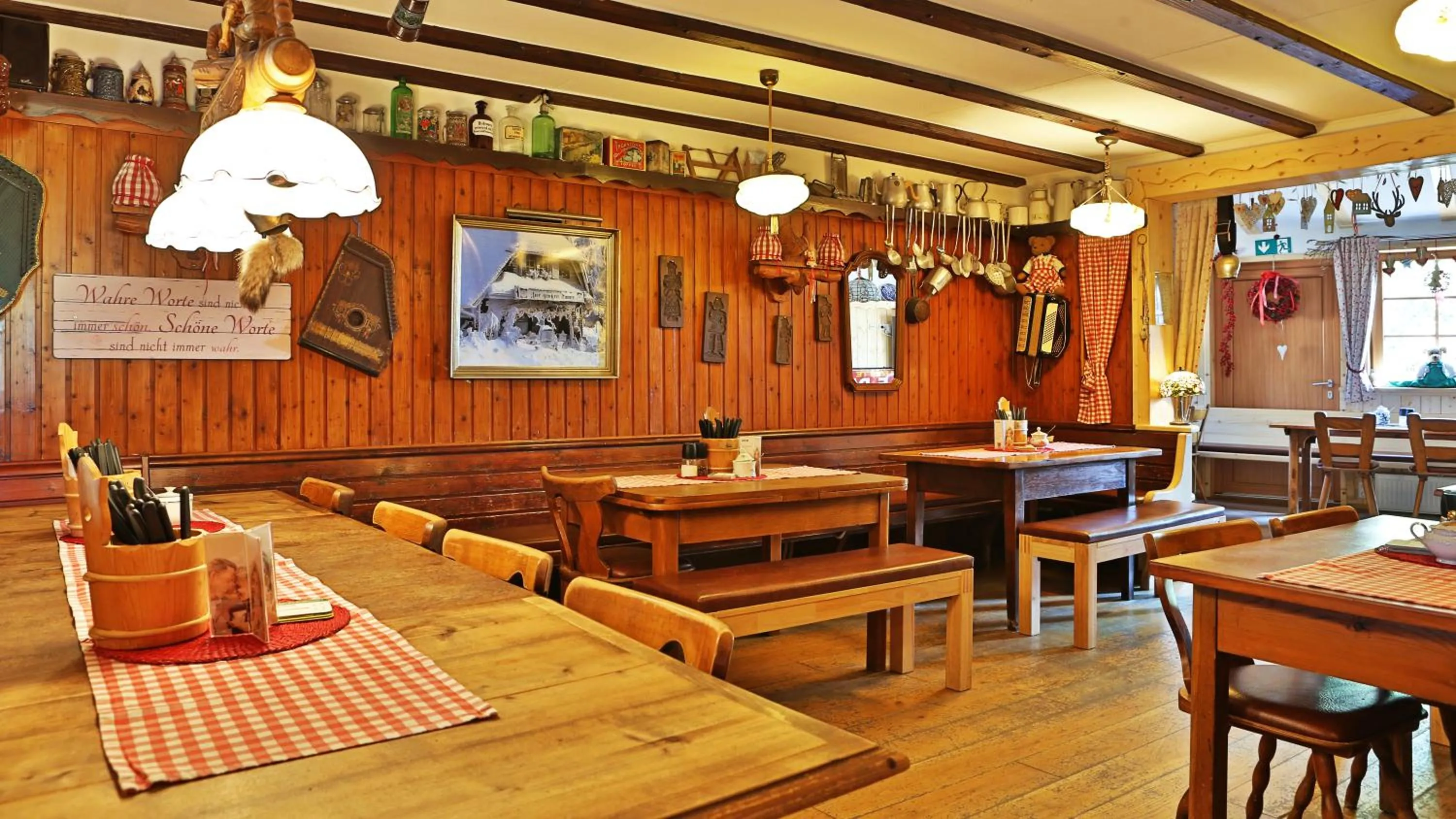 Restaurant/places to eat in Zur grossen Tanne
