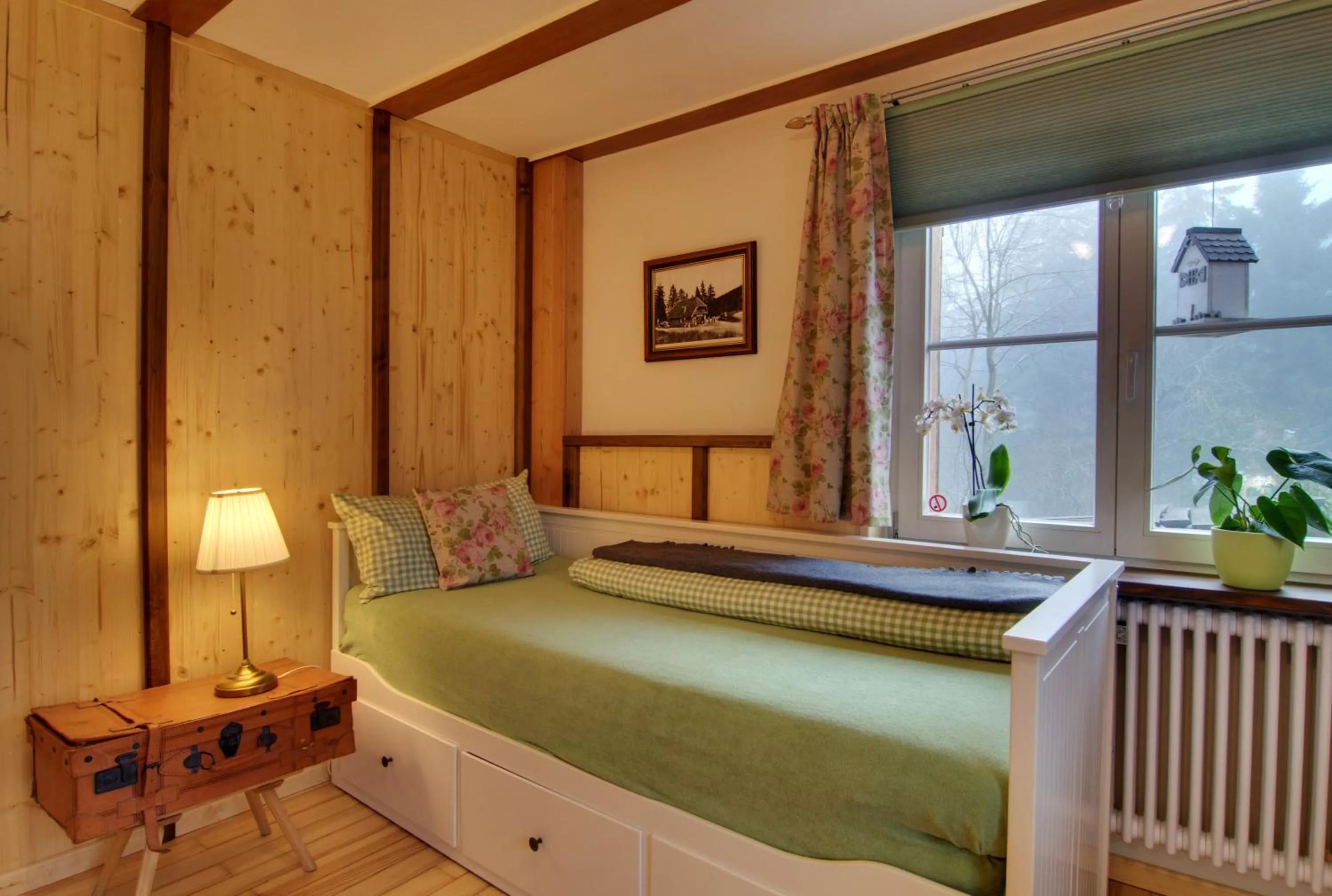 Photo of the whole room, Bed in Zur grossen Tanne