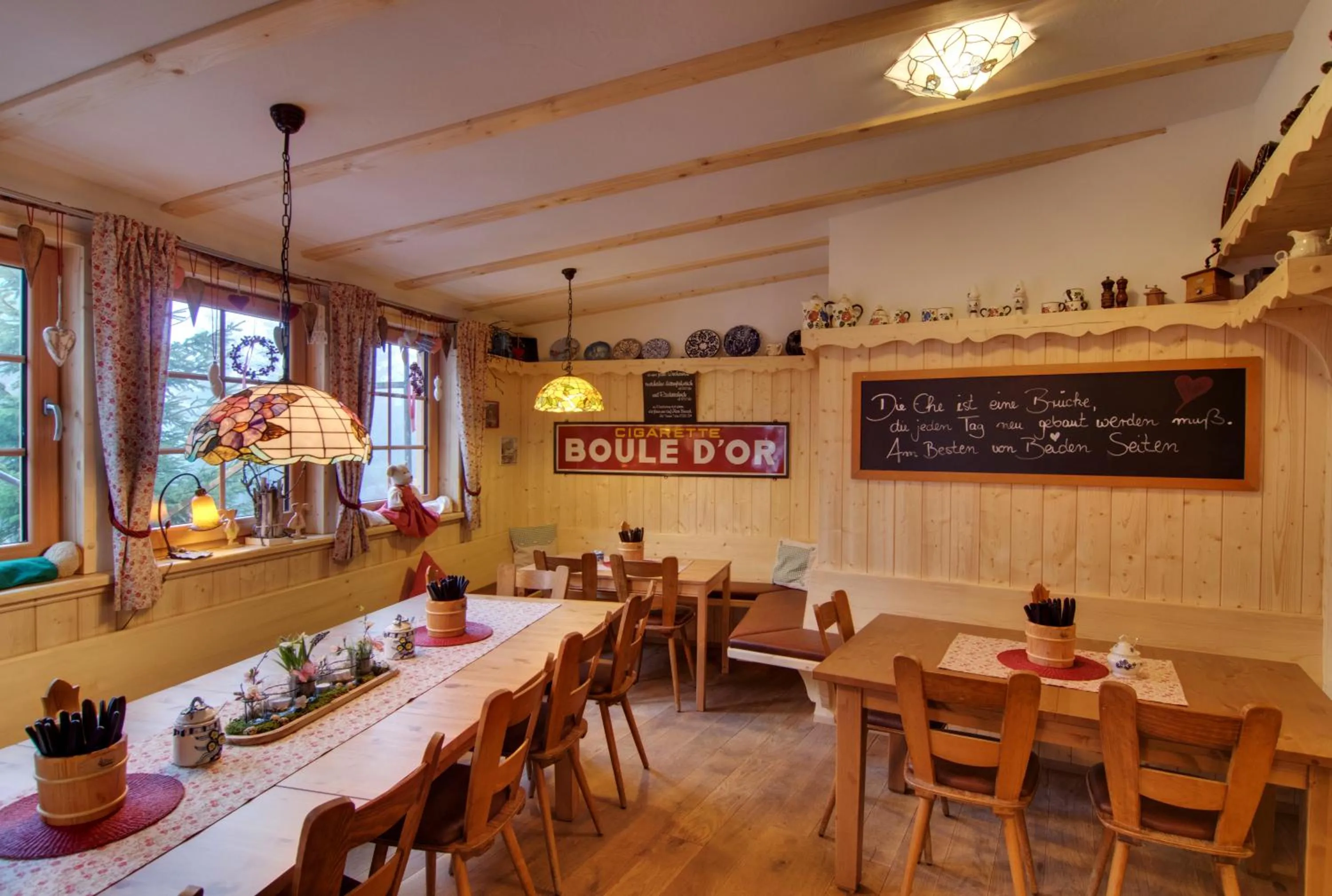 Restaurant/places to eat in Zur grossen Tanne