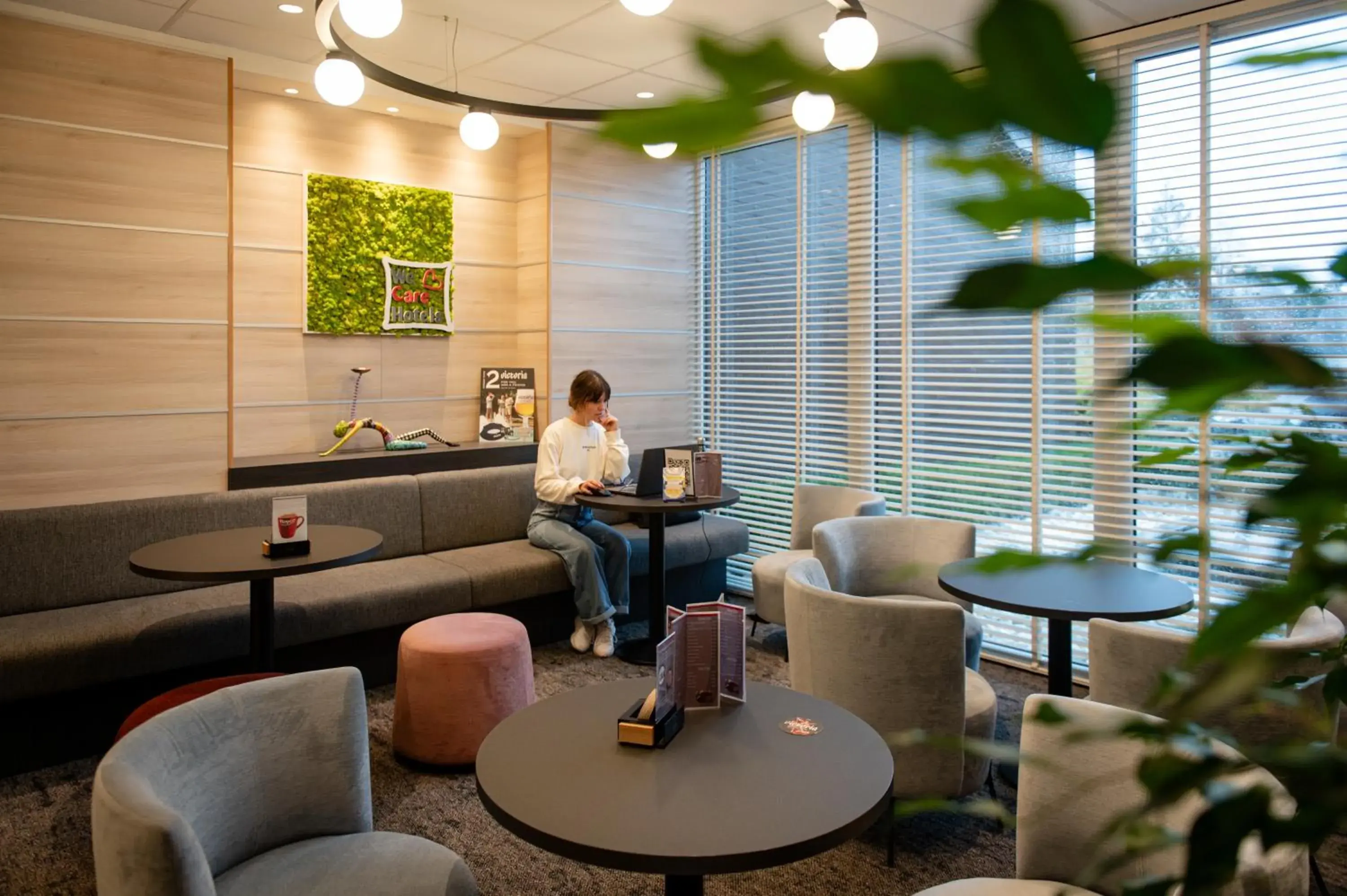 Lounge or bar in Hotel & Aparthotel Casteau Resort Mons Soignies Lounge or bar in Hotel & Aparthotel Casteau Resort Mons Soignies