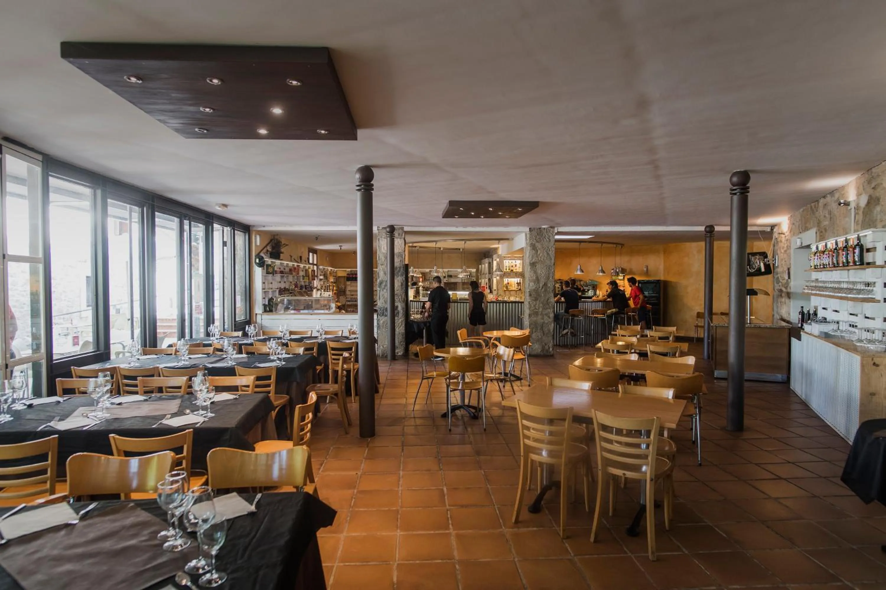 Restaurant/places to eat in La Pedanía Hotel Y Bungalows - Ligüerre de Cinca