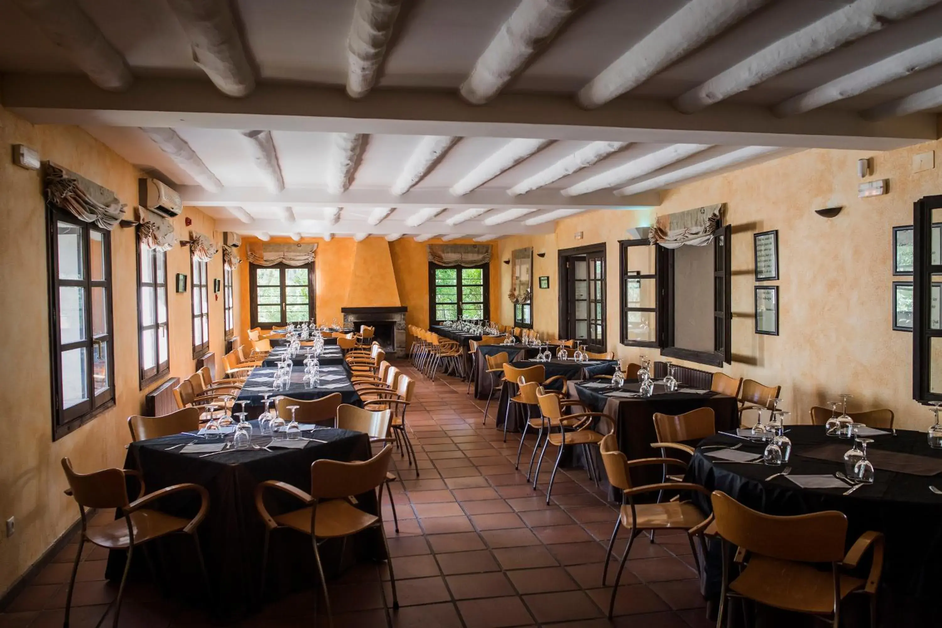 Restaurant/places to eat in La Pedanía Hotel Y Bungalows - Ligüerre de Cinca Restaurant/places to eat in La Pedanía Hotel Y Bungalows - Ligüerre de Cinca