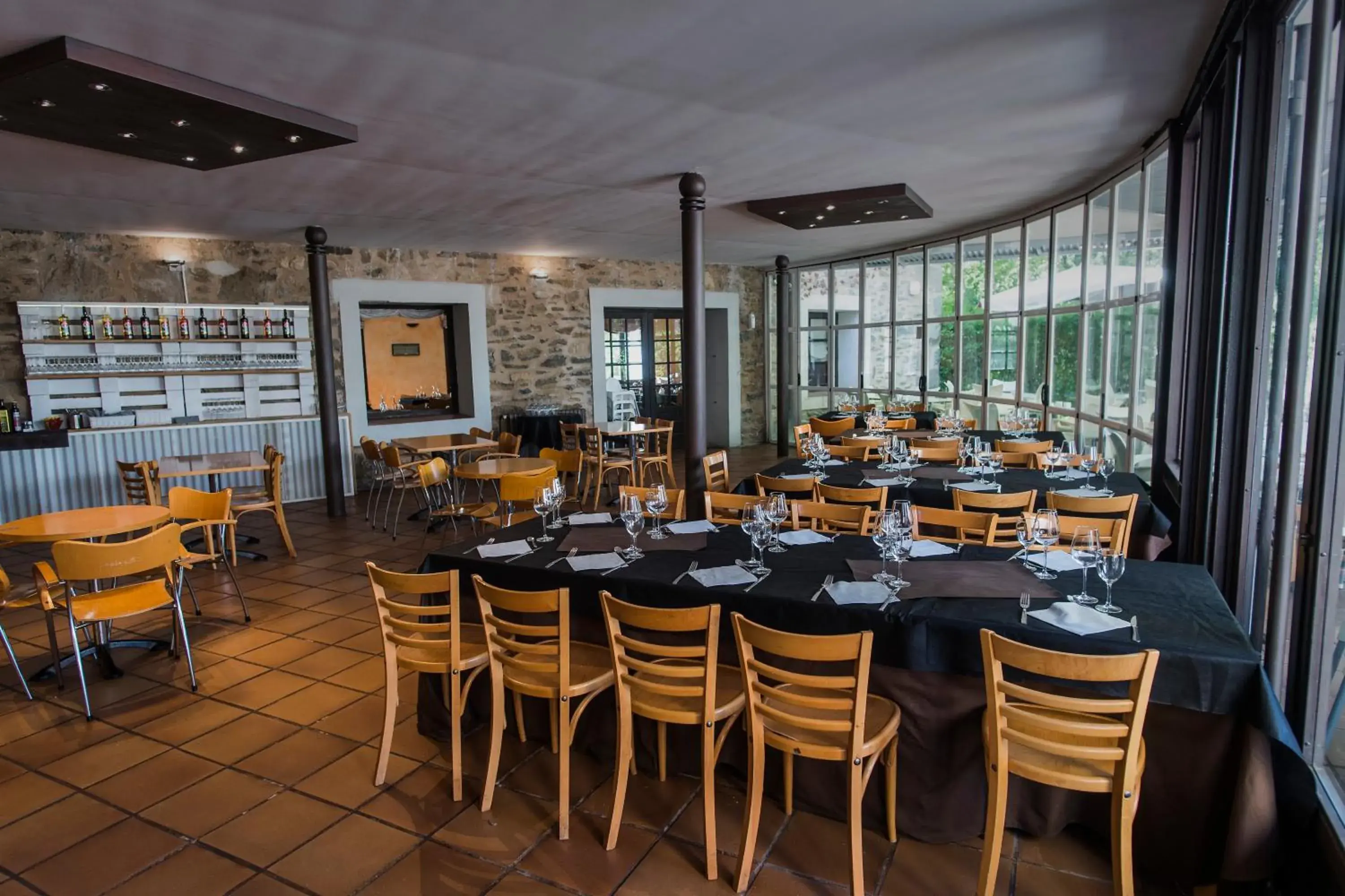 Restaurant/places to eat in La Pedanía Hotel Y Bungalows - Ligüerre de Cinca Restaurant/places to eat in La Pedanía Hotel Y Bungalows - Ligüerre de Cinca