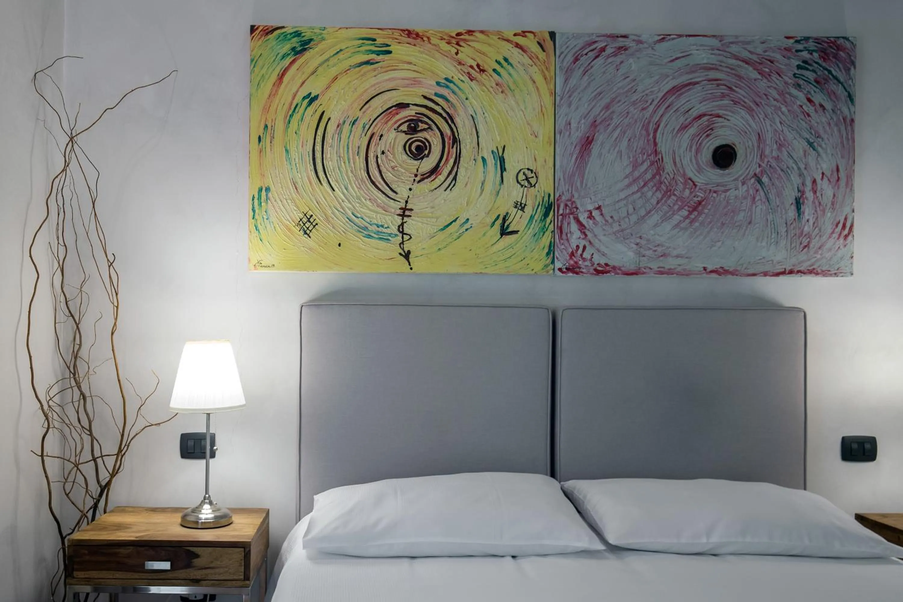 Decorative detail, Bed in B&B Luxury Scacciaventi