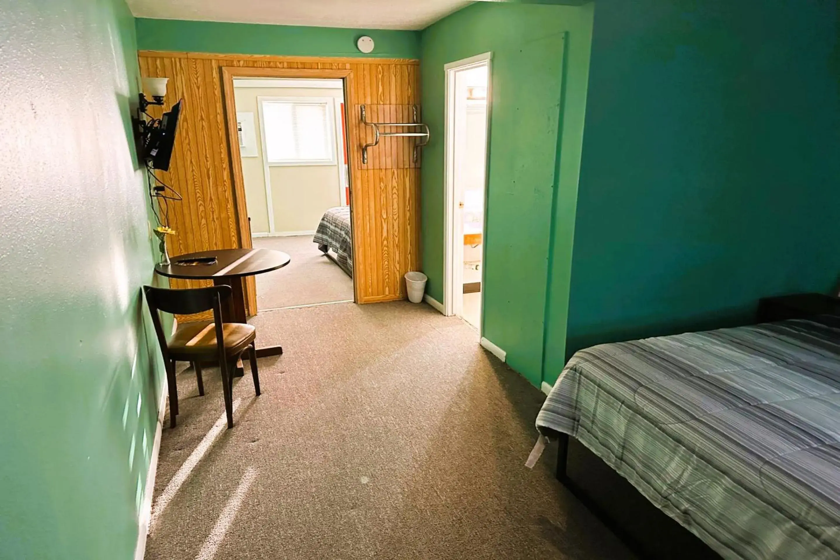 Bedroom, Bed in Love Hotels Kadoka by OYO at Badlands SD Bedroom, Bed in Love Hotels Kadoka by OYO at Badlands SD