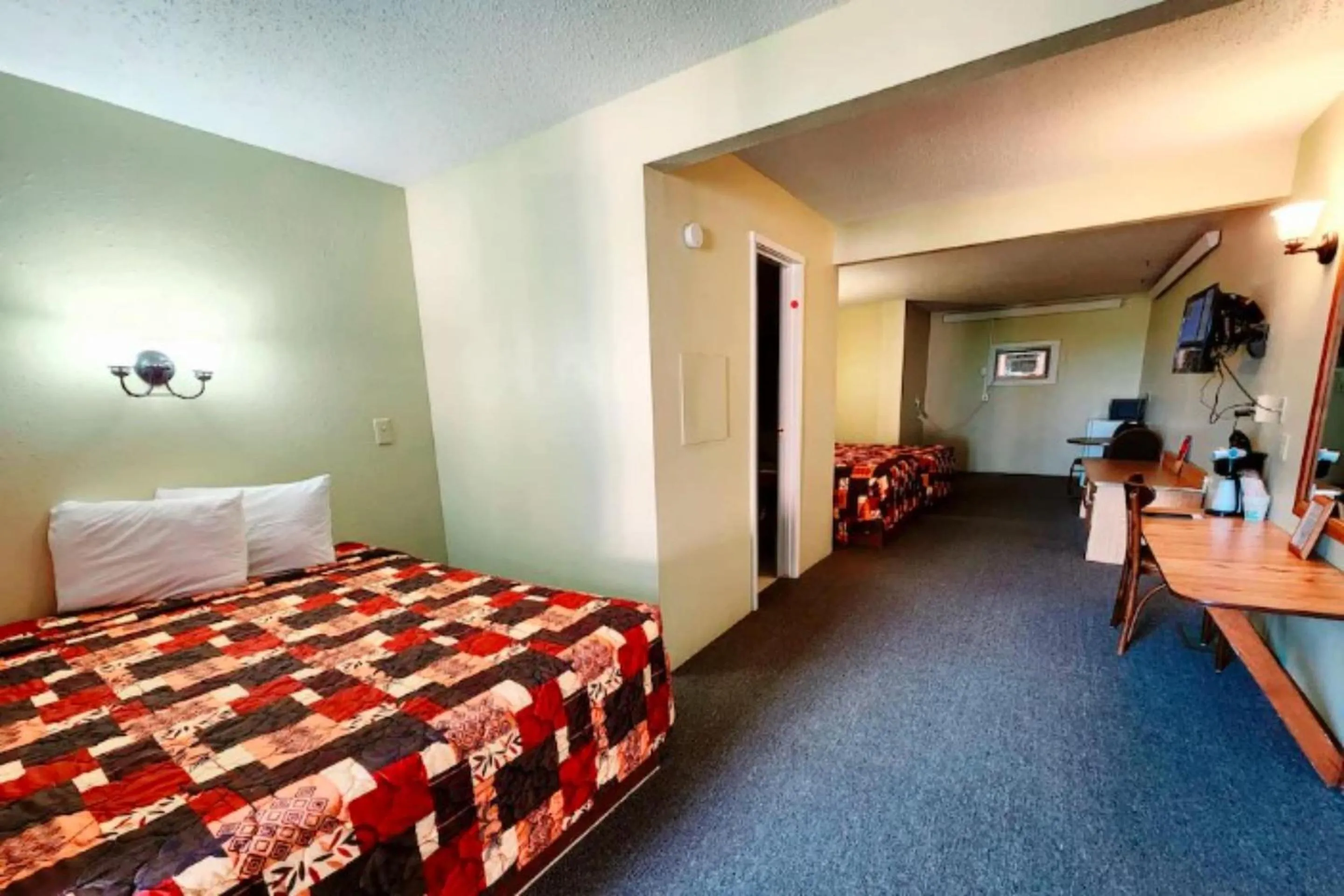 Bedroom, Bed in Love Hotels Kadoka by OYO at Badlands SD