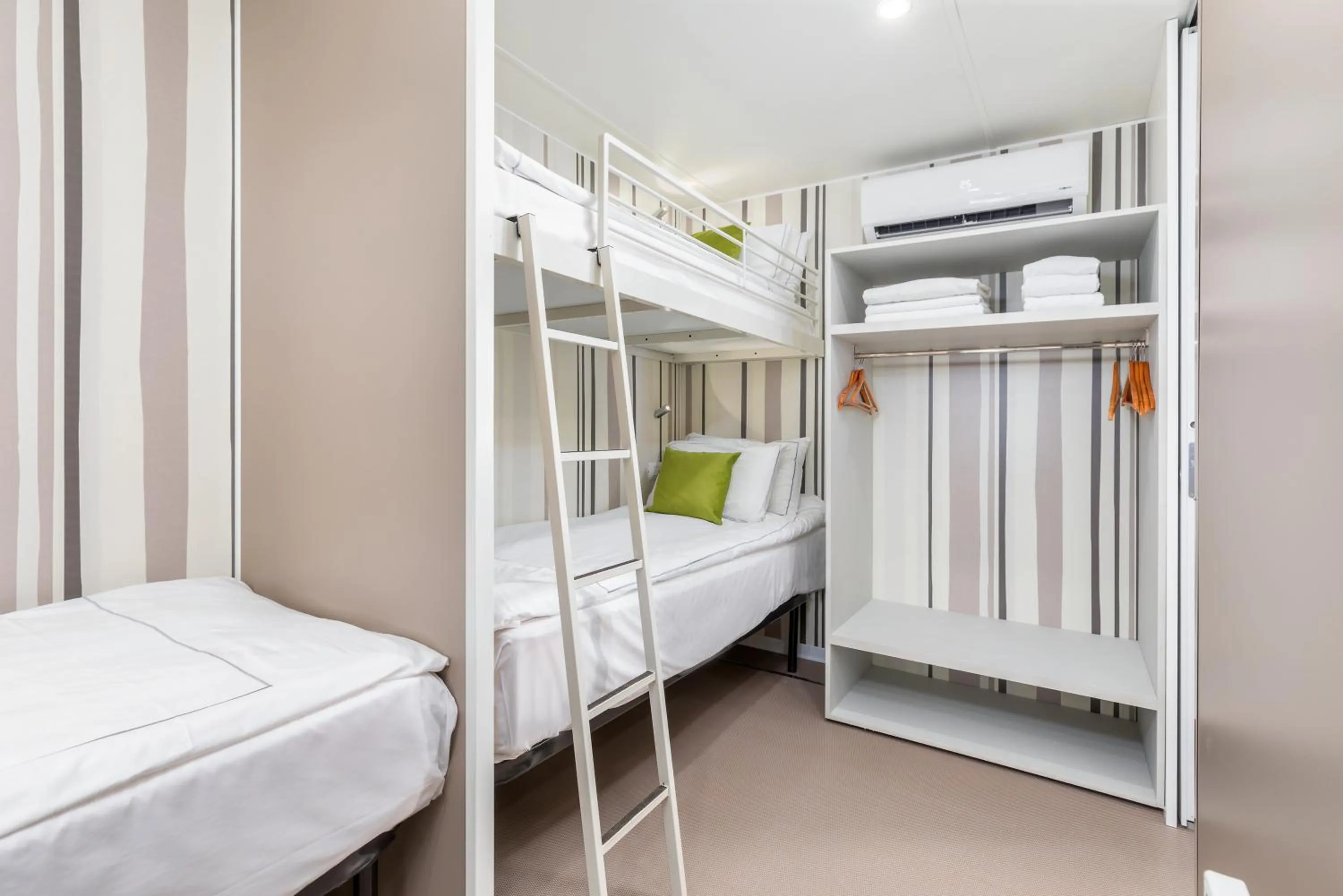 Bed in Arena Stoja Camping Homes