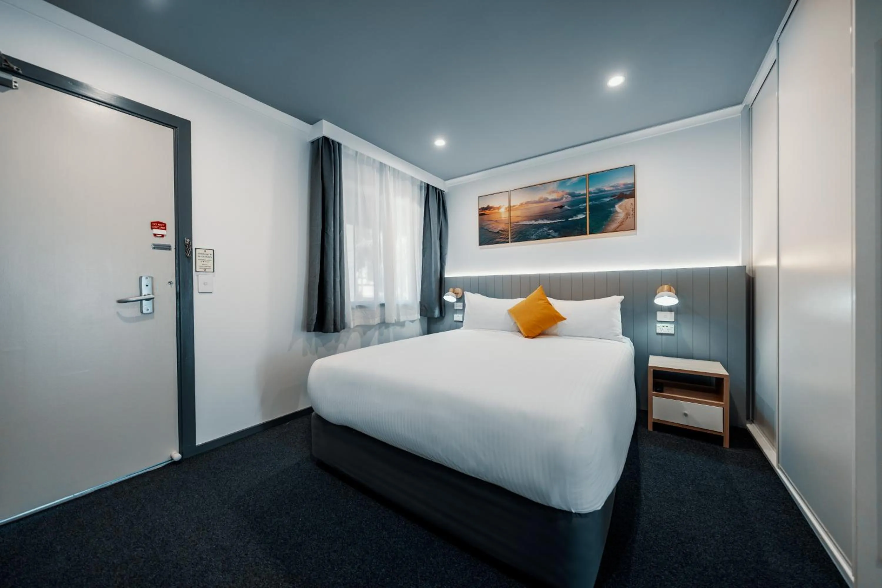 Bed in Mollymook Shores