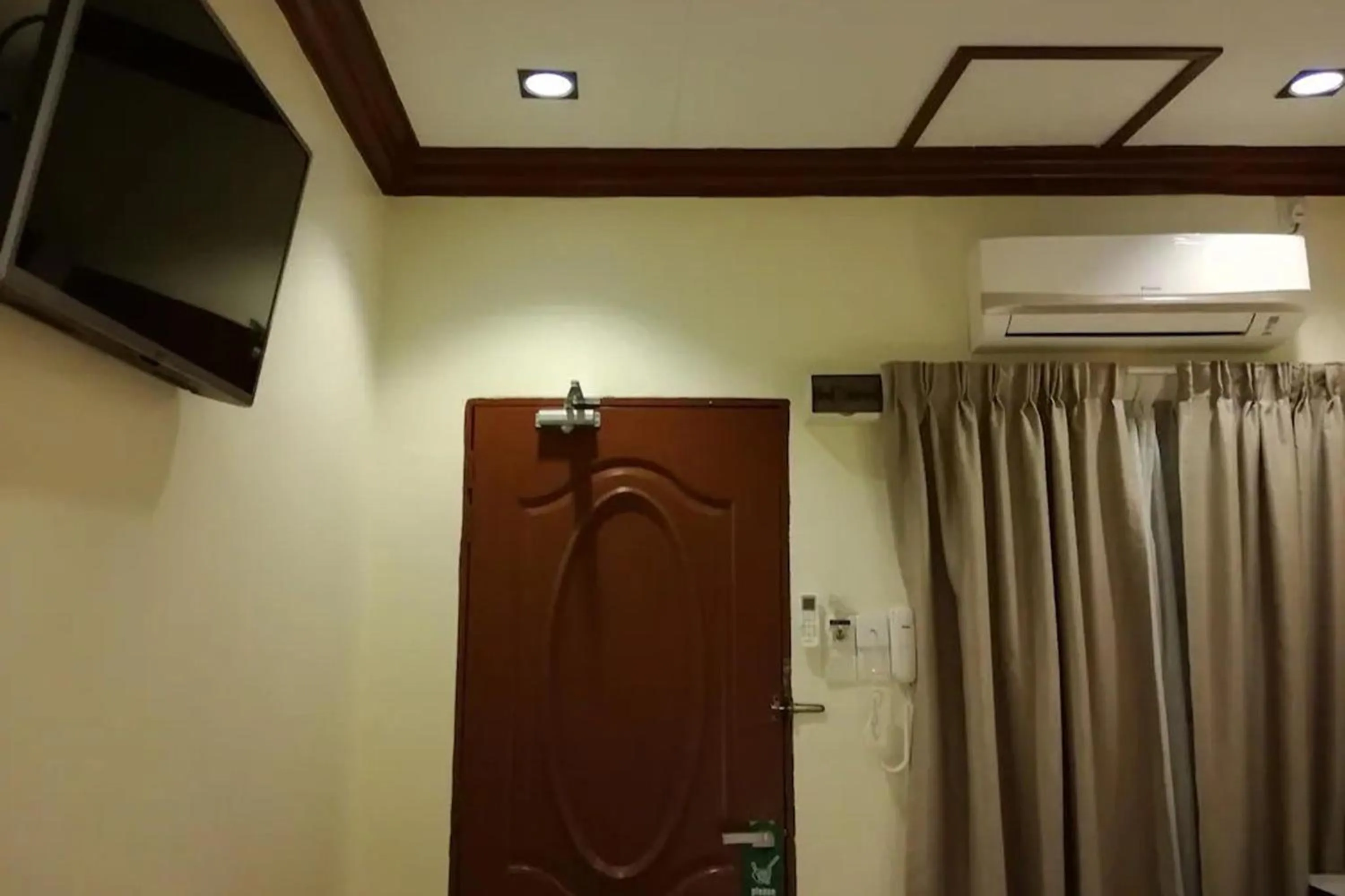 Bedroom in AlSafina Kijal Beach Resort & Restaurant