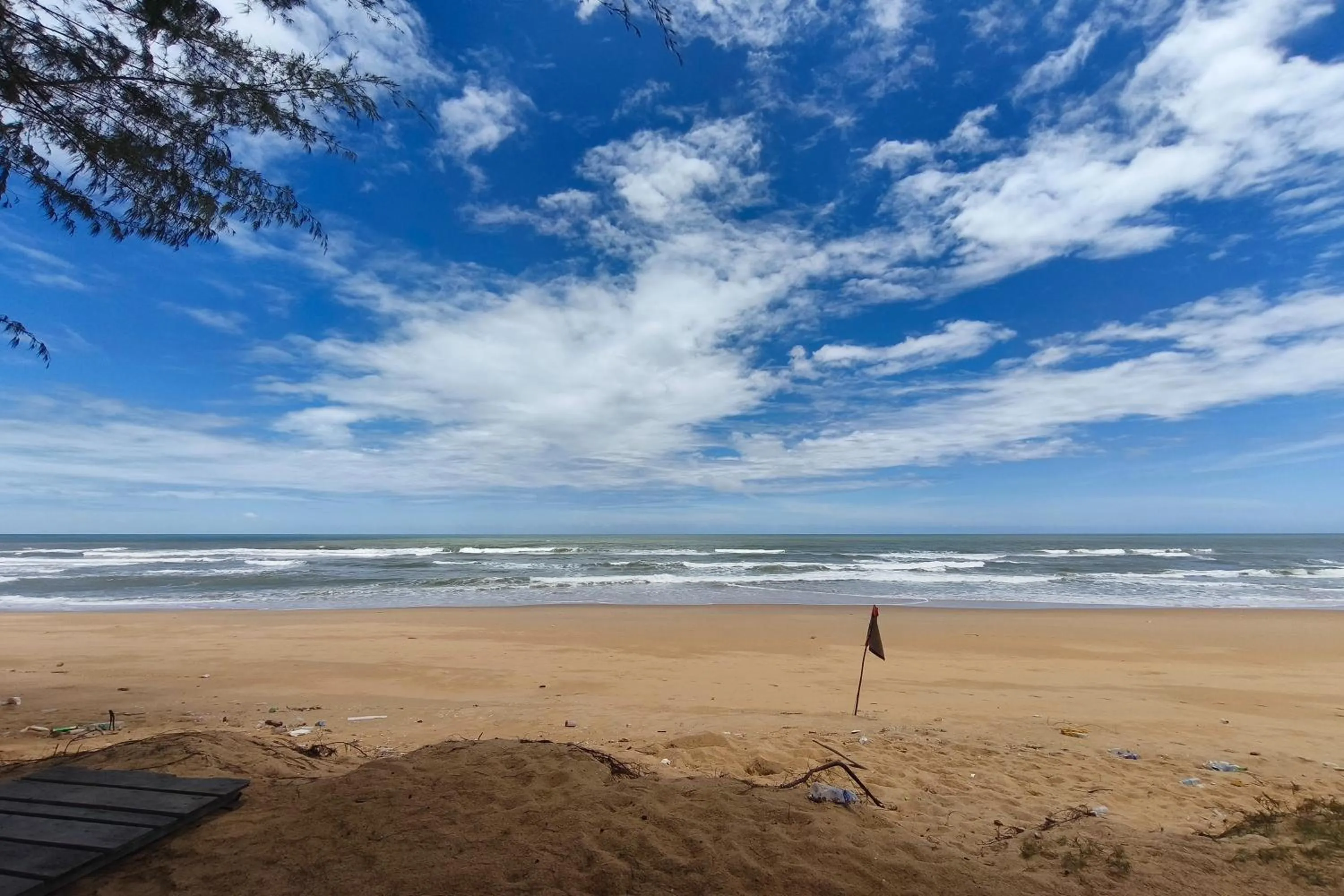 Beach in AlSafina Kijal Beach Resort & Restaurant