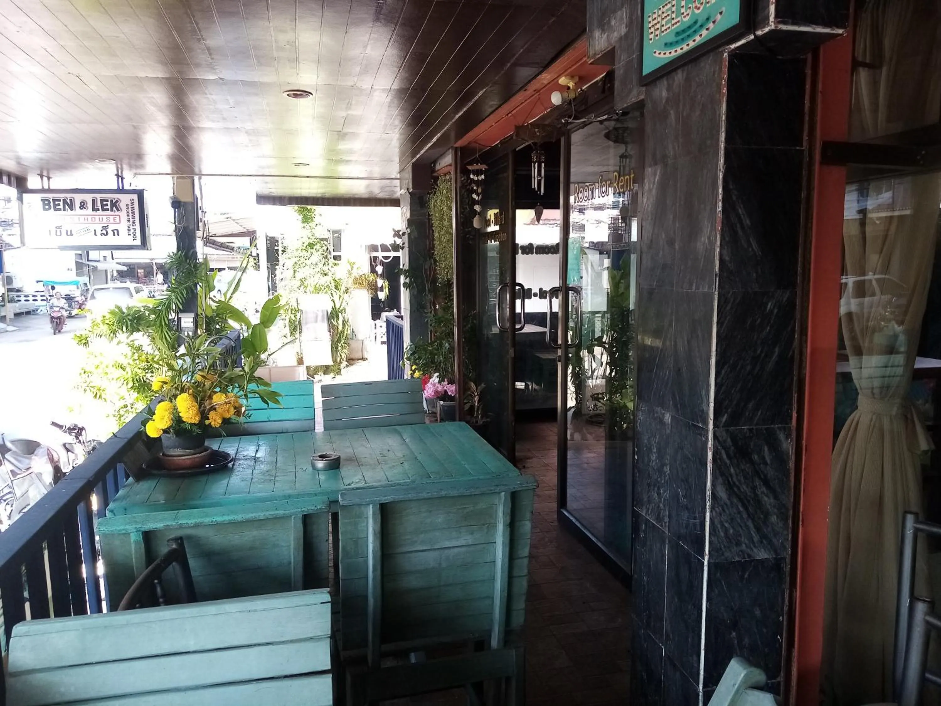 Facade/entrance in BEN & LEK GUESTHOUSE