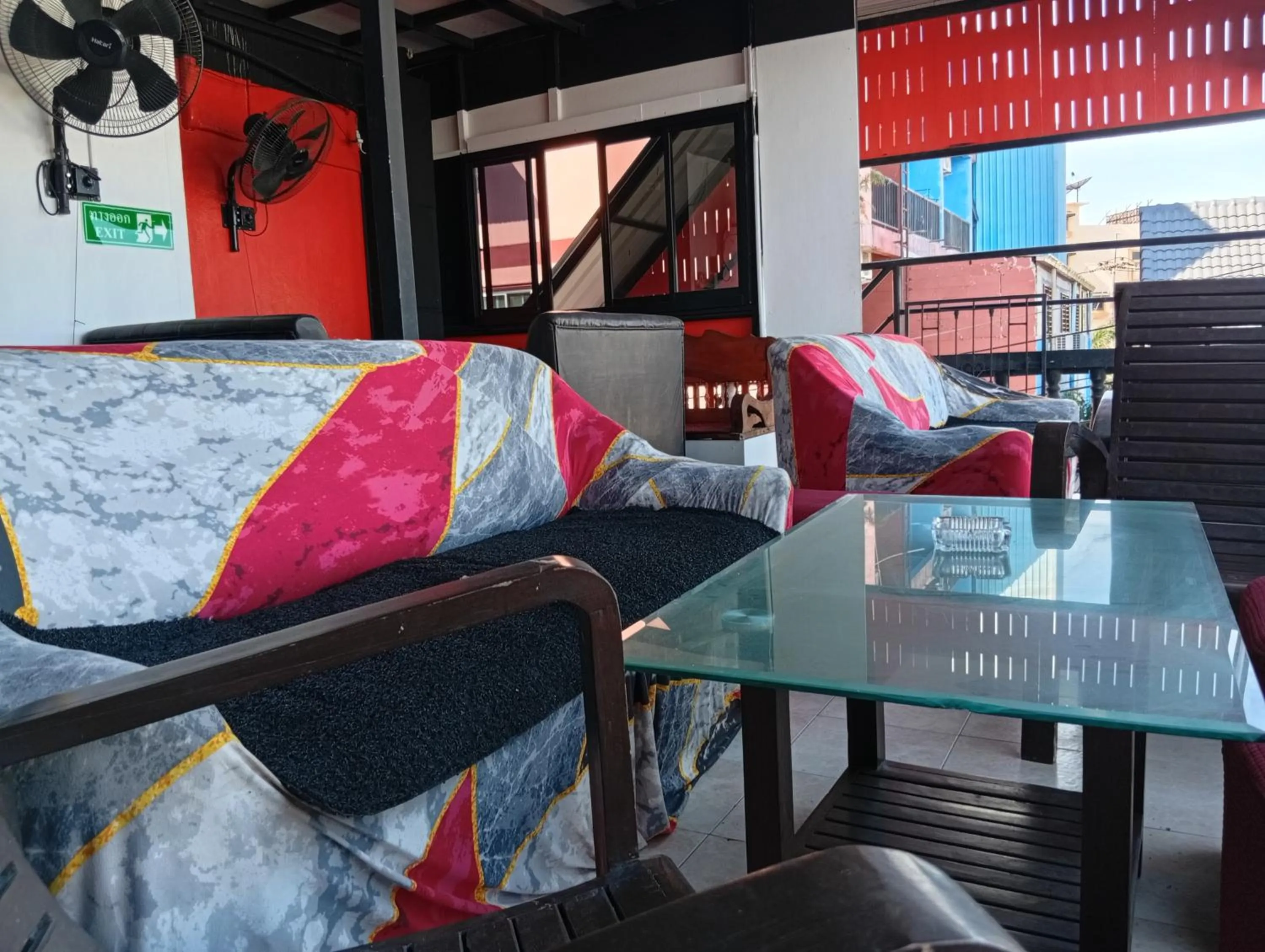 Seating area in BEN & LEK GUESTHOUSE