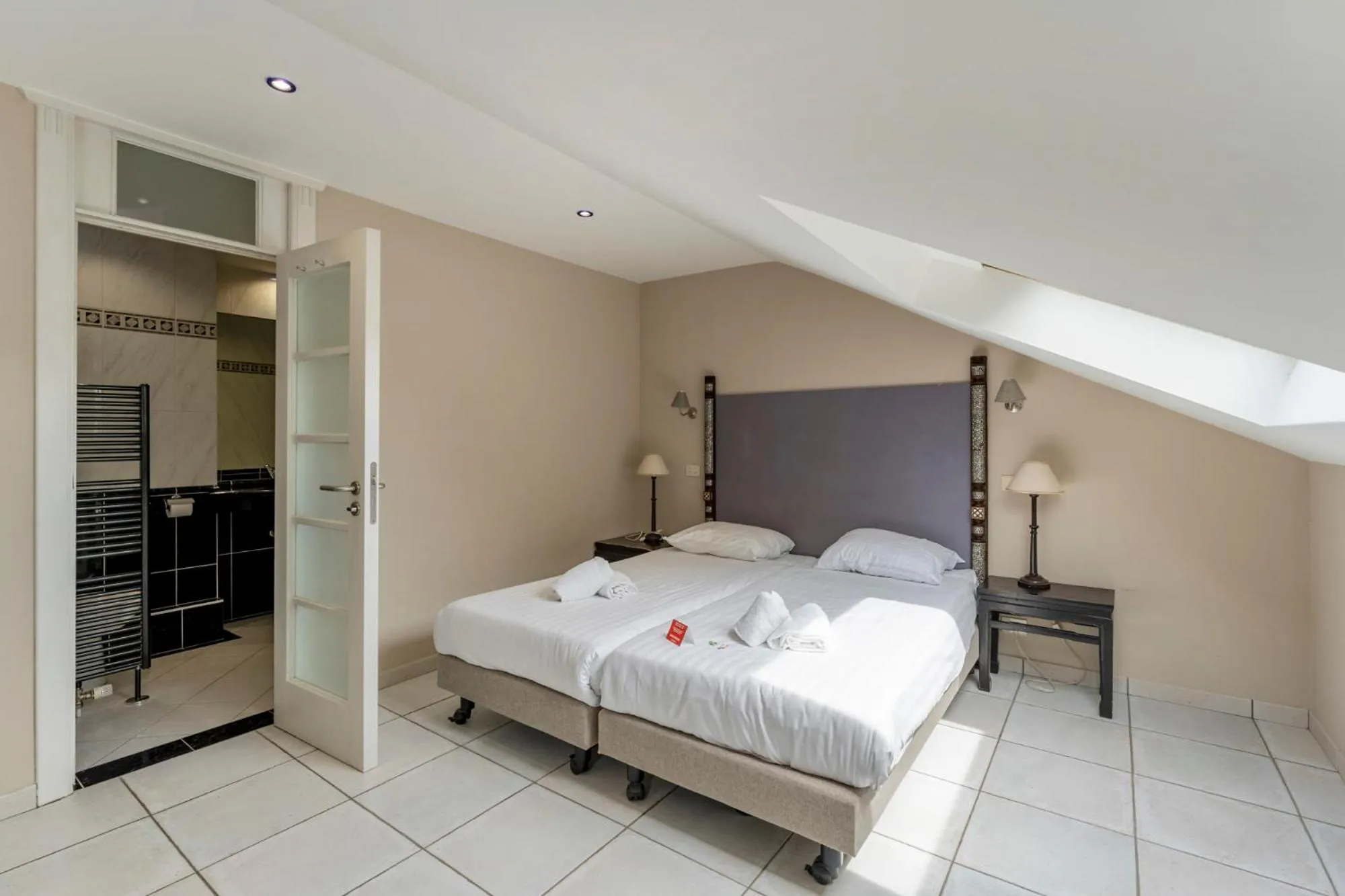 Bed in Sleep & Go Brussels South