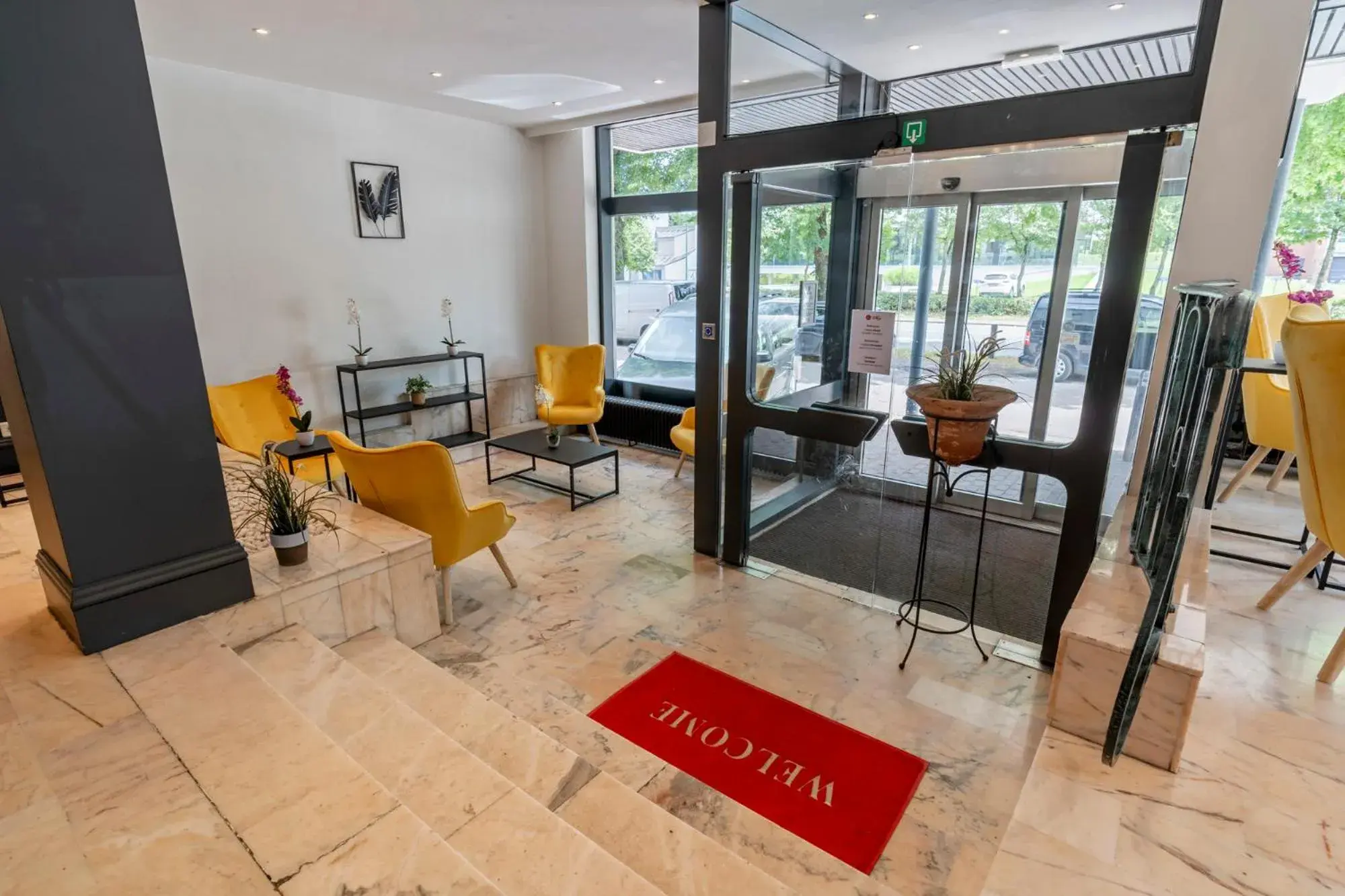 Lobby or reception in Sleep & Go Brussels South Lobby or reception in Sleep & Go Brussels South