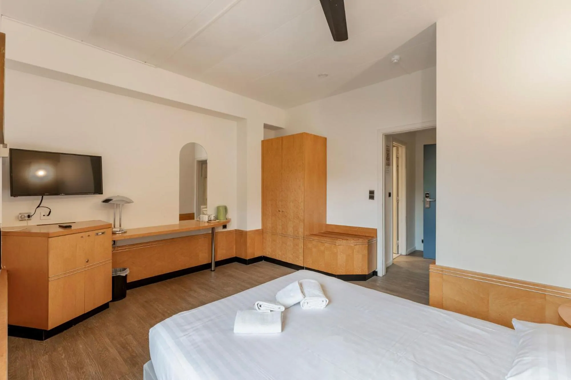 TV and multimedia, Bed in Sleep & Go Brussels South