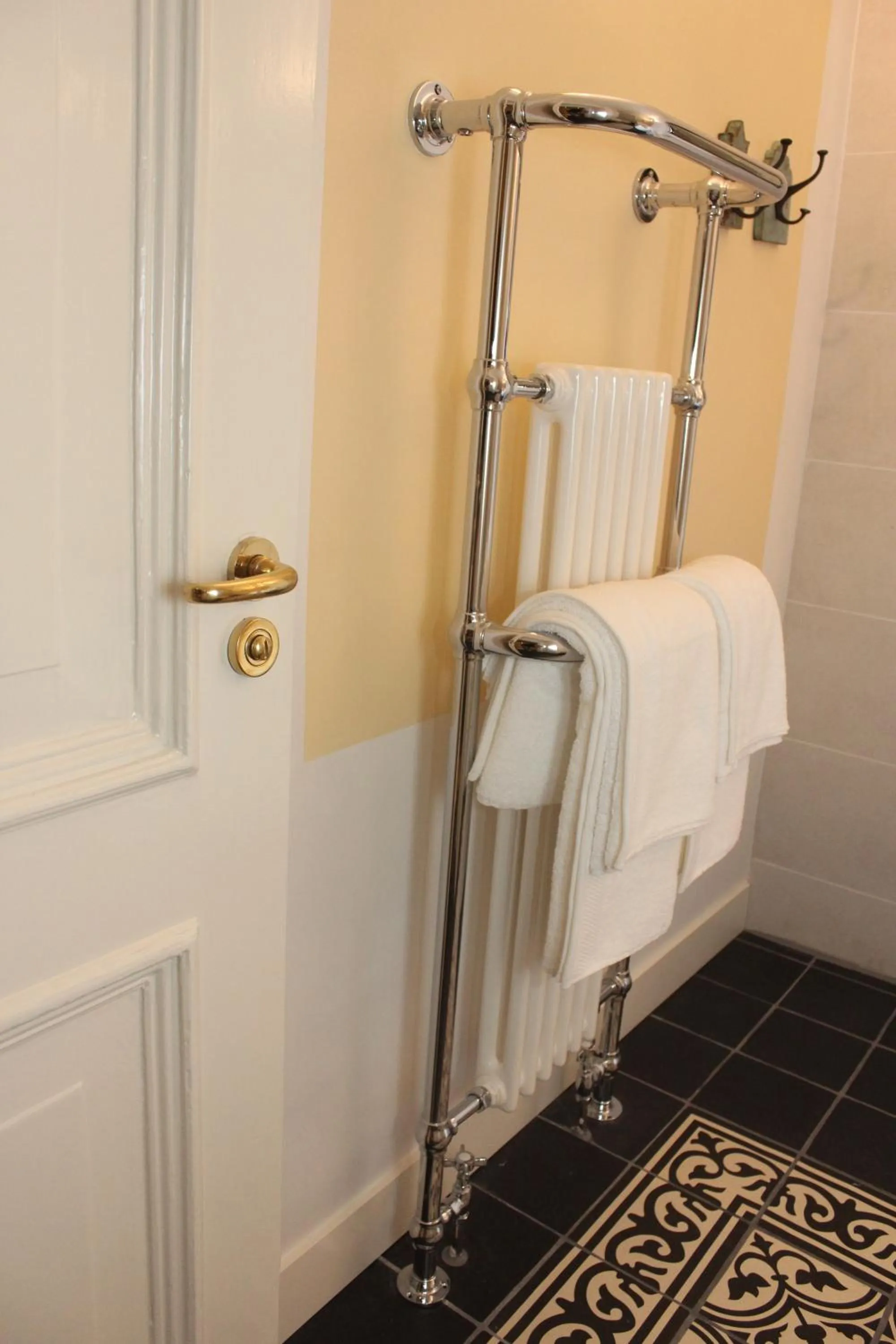 Bathroom, Bed in De Verrassing