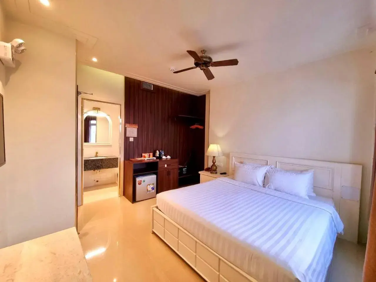 Bed in Tulip Hotel 3 Bed in Tulip Hotel 3