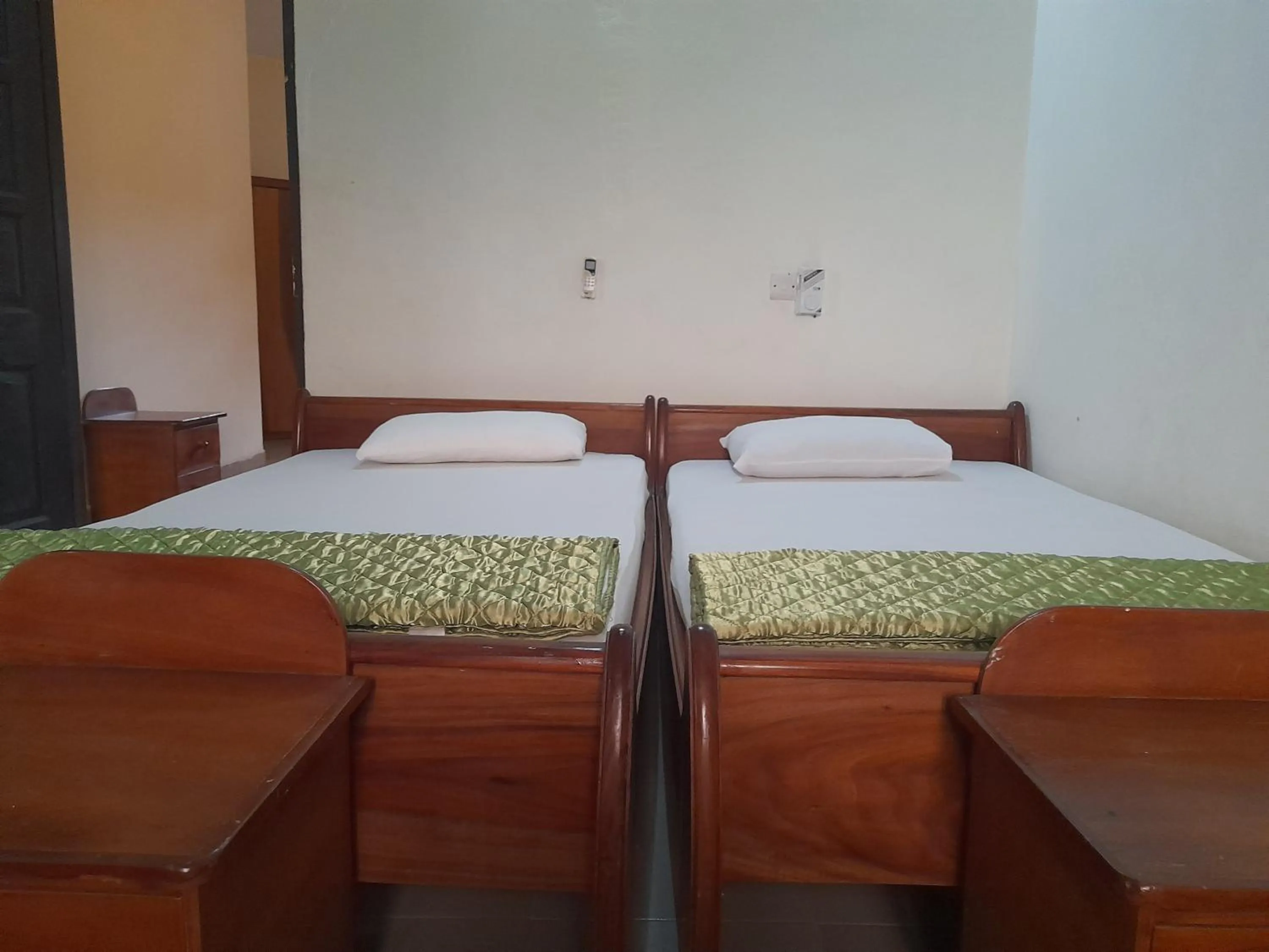 Bed in Paradise Ocean Resort