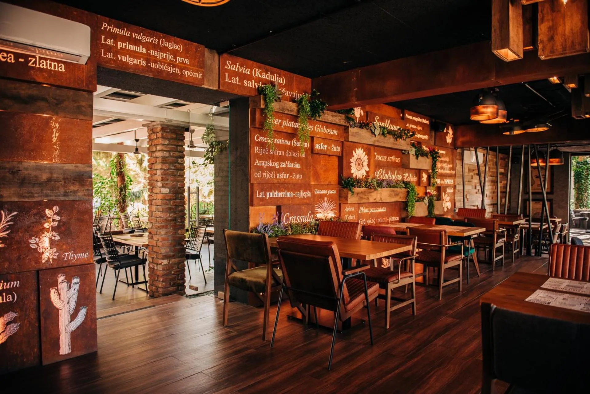 Restaurant/places to eat in Sundial Boutique Hotel