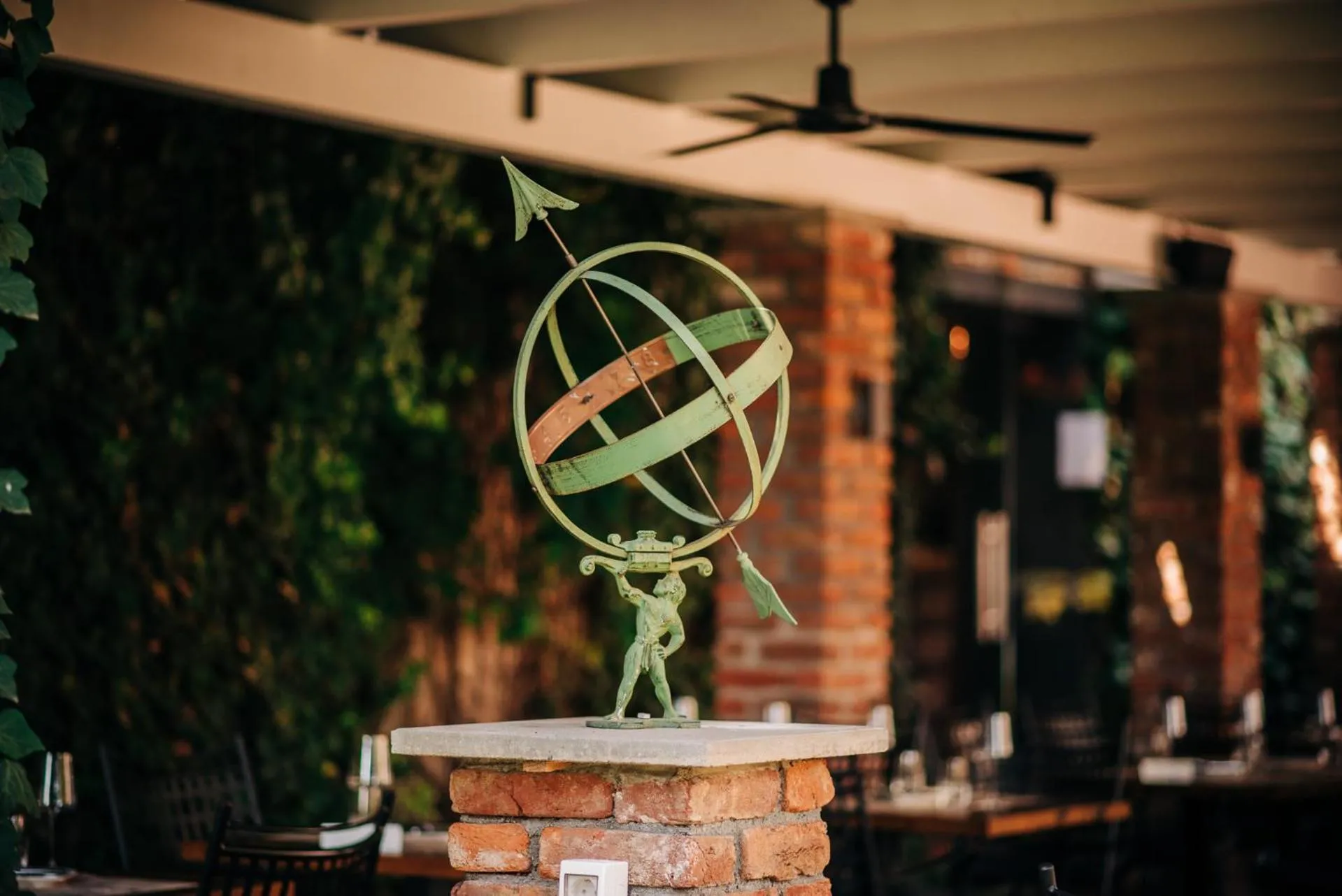 Decorative detail in Sundial Boutique Hotel