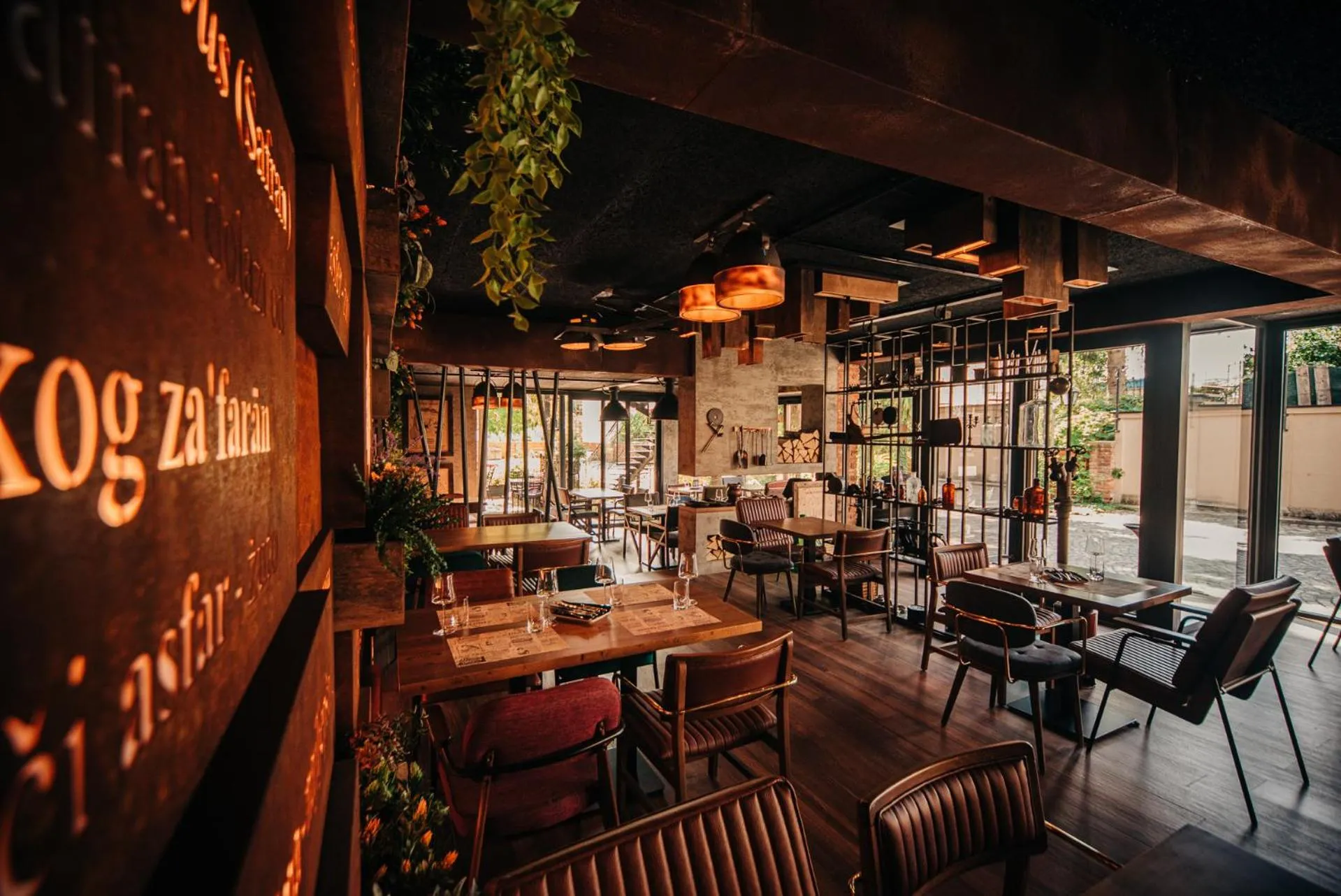 Restaurant/places to eat in Sundial Boutique Hotel