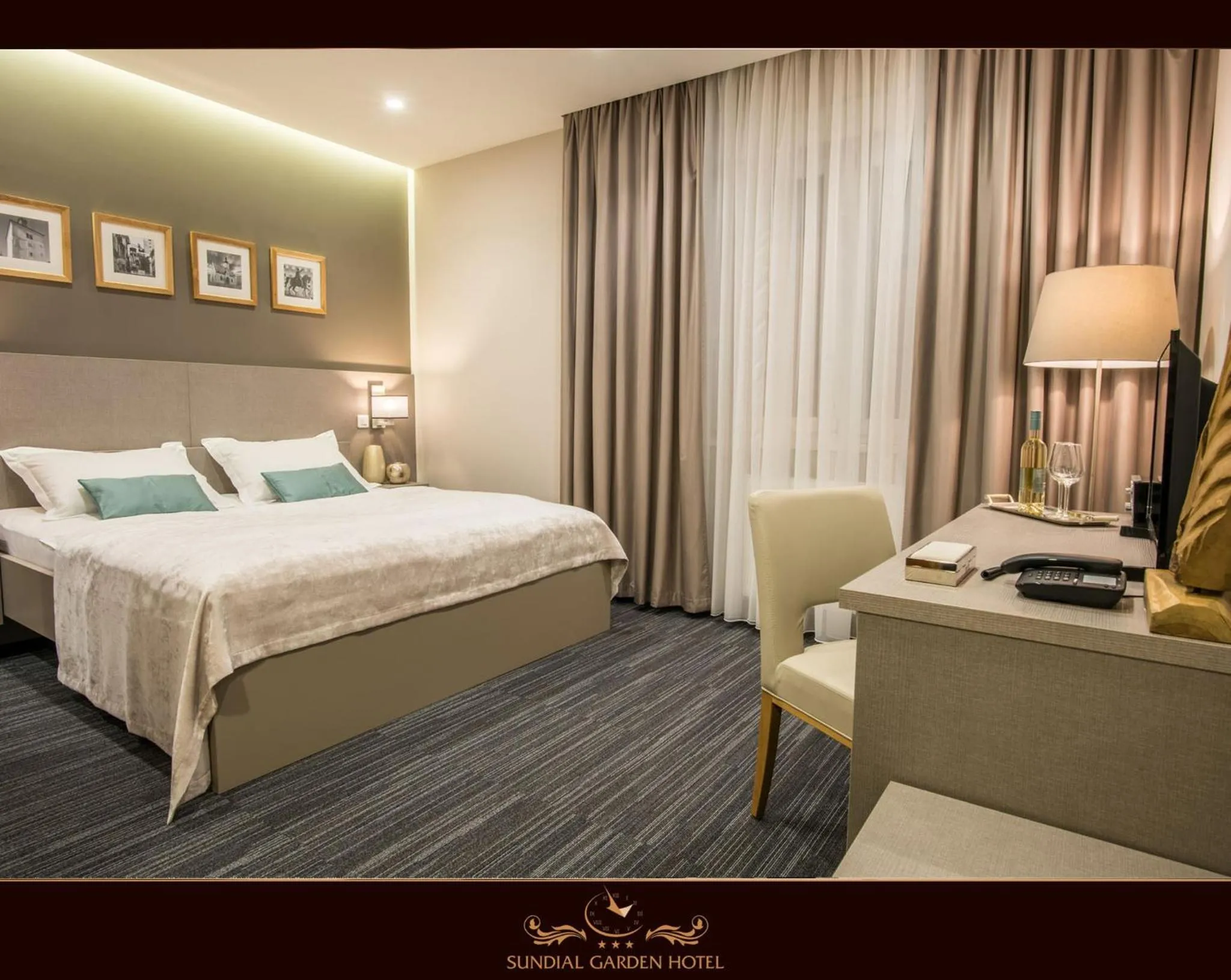Bed in Sundial Boutique Hotel