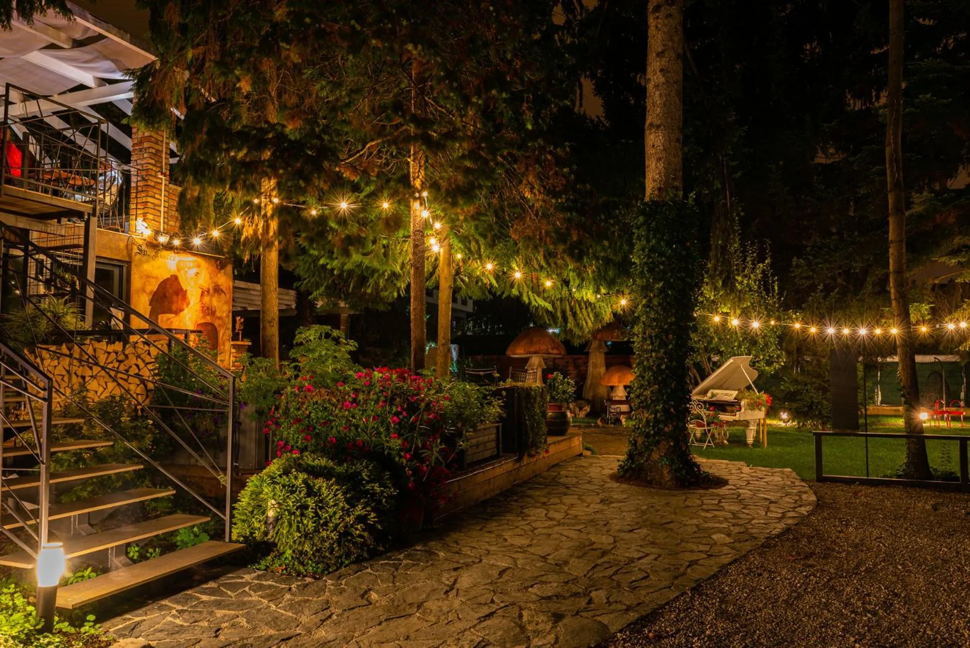 Garden in Sundial Boutique Hotel
