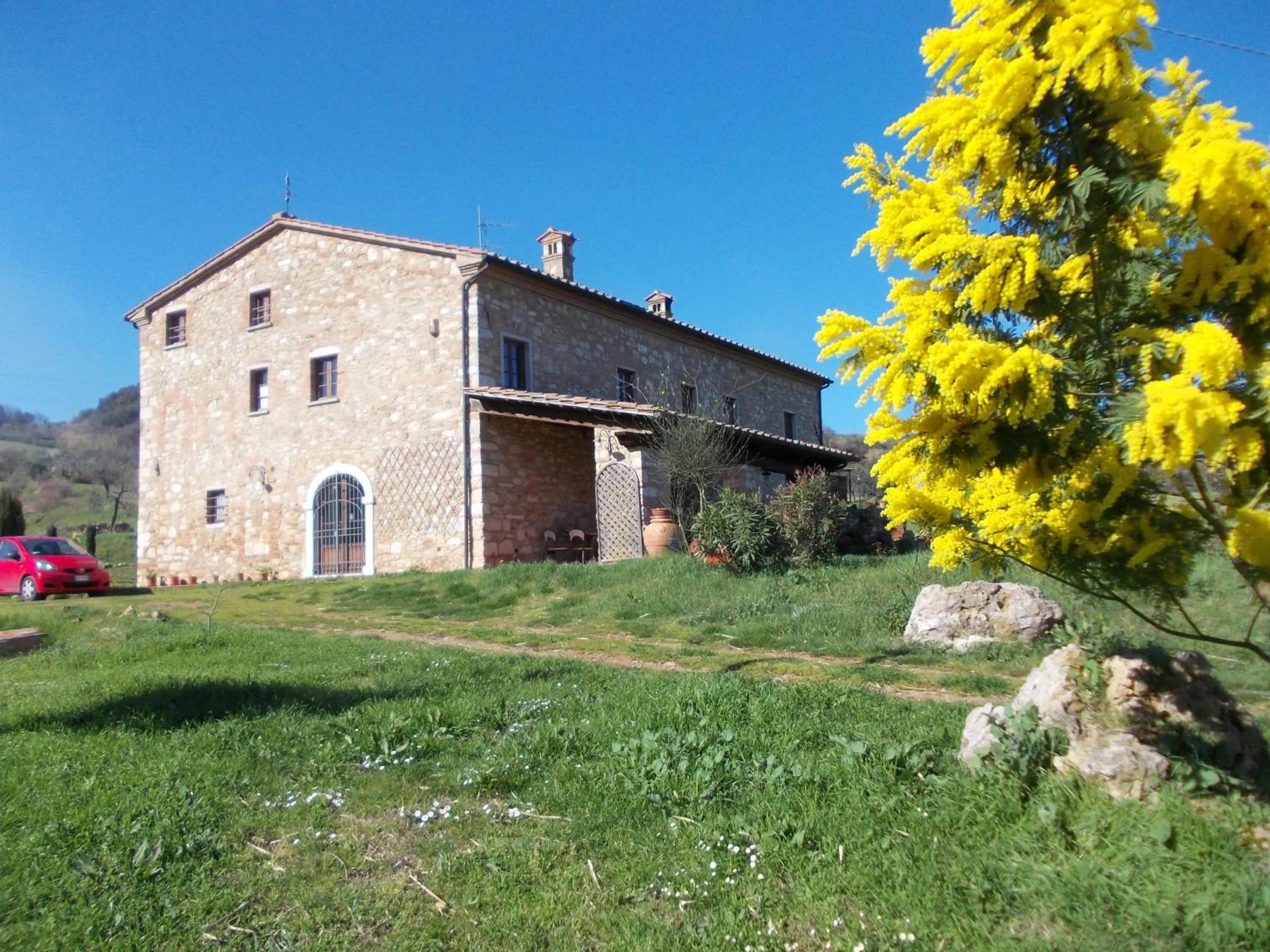 Spring in Le Pergoline B&B