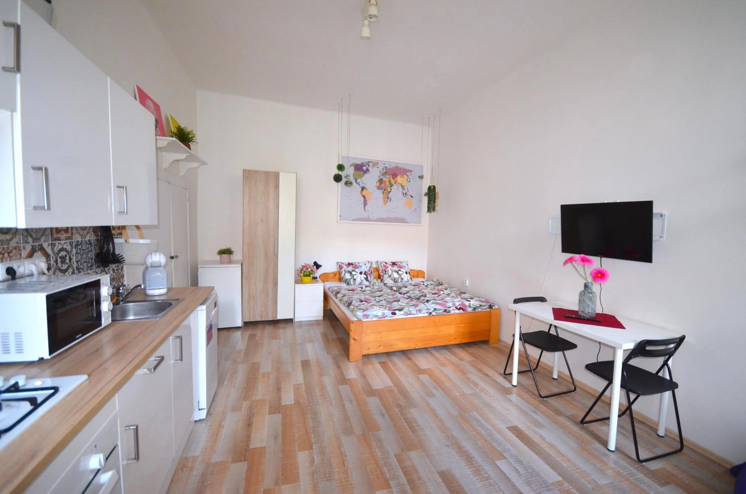 Bedroom in Travel&Joy backpackers