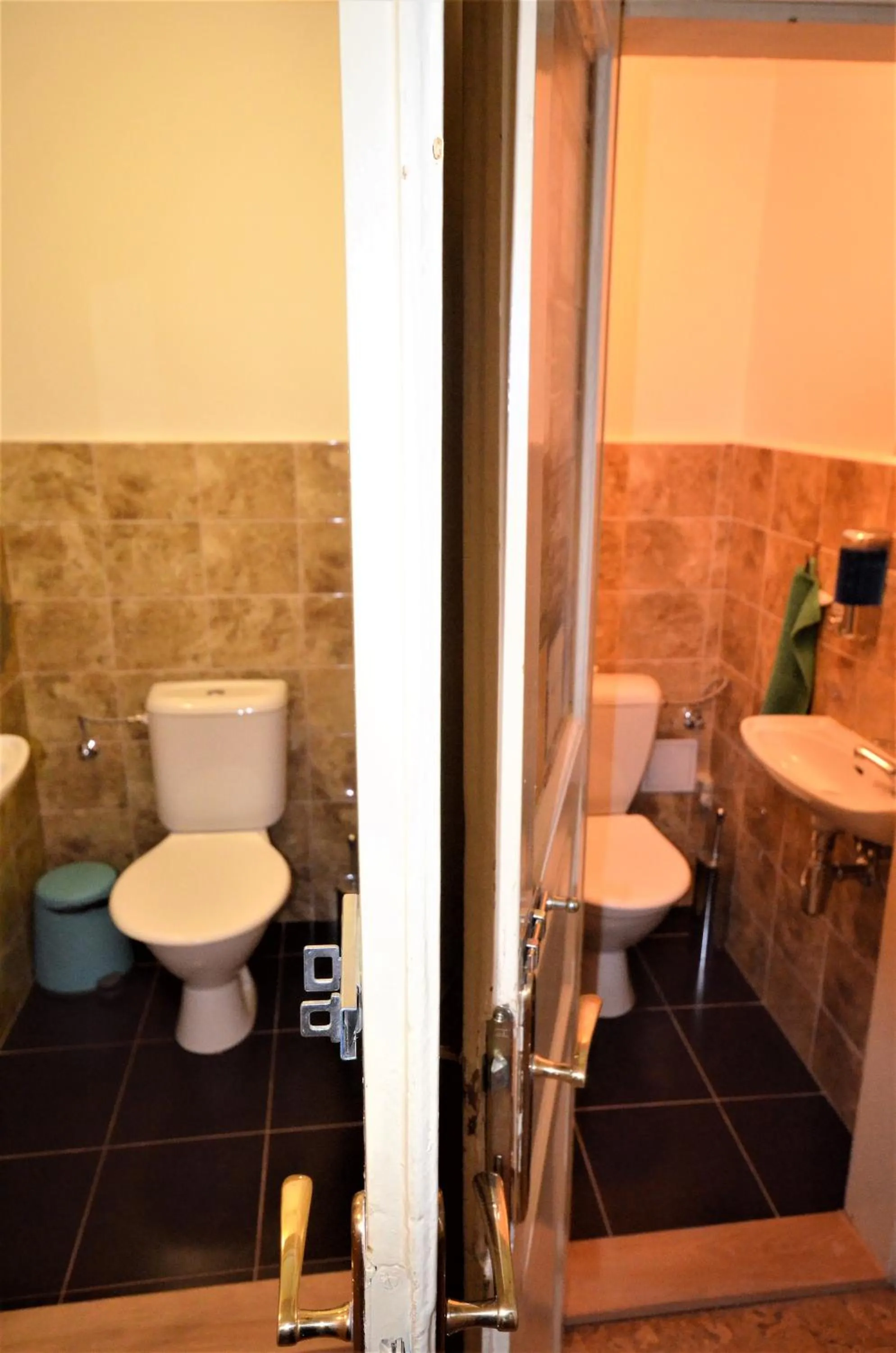 Toilet in Travel&Joy backpackers