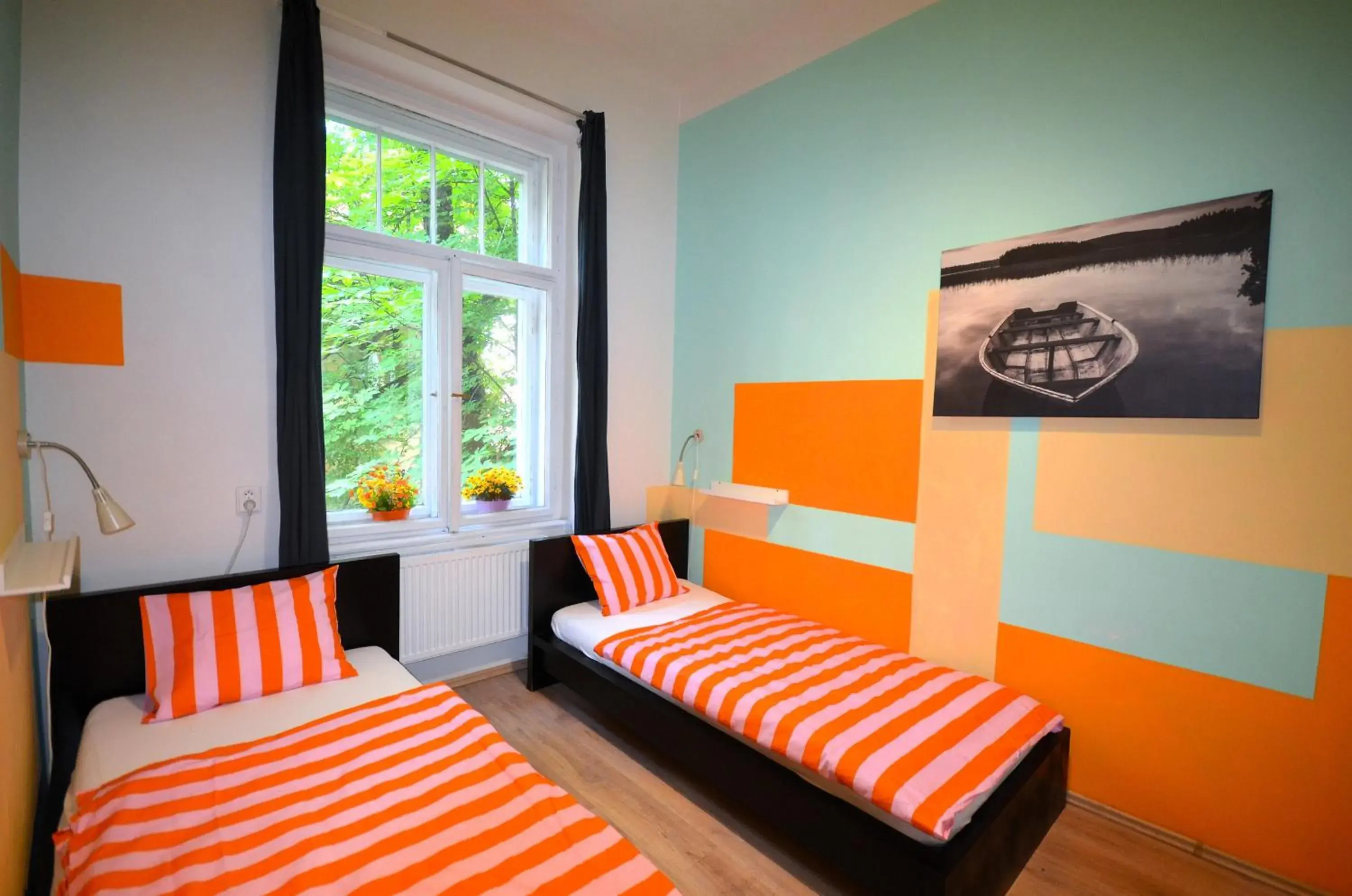 Twin Room with Shared Bathroom in Travel&Joy backpackers Twin Room with Shared Bathroom in Travel&Joy backpackers