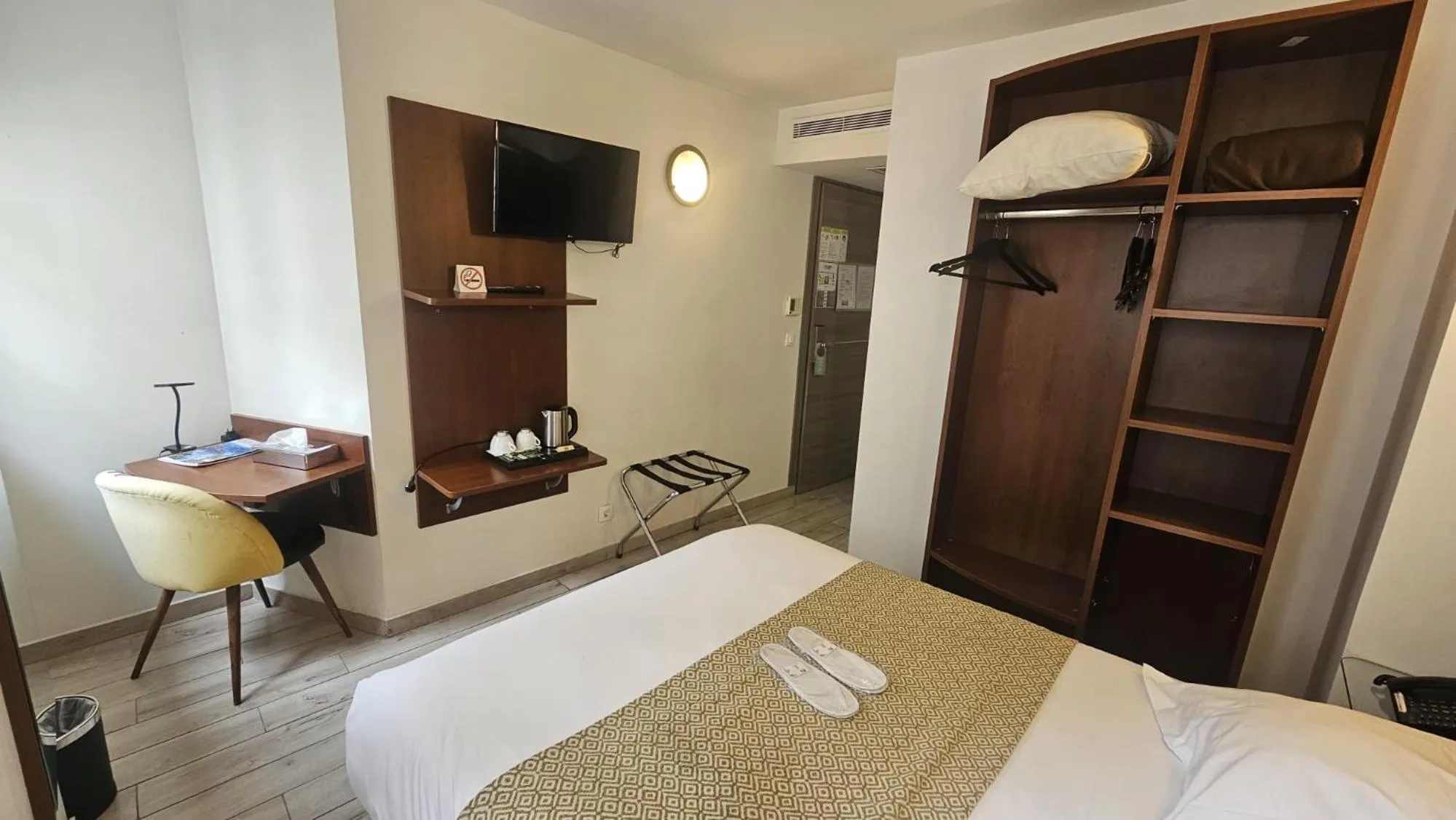 Bed in Massilia hôtel