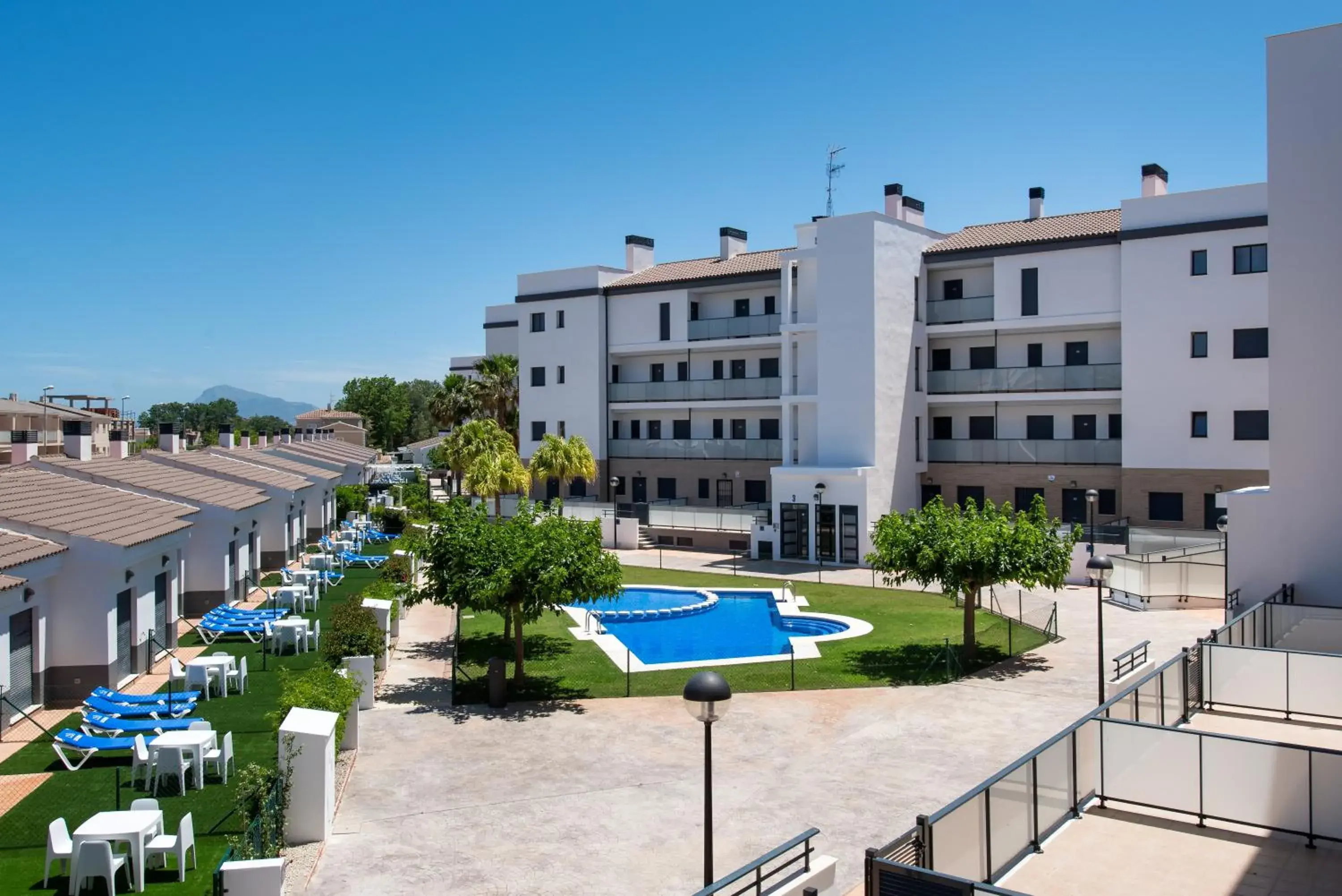 Two-Bedroom Bungalow with Terrace in Las Dunas Two-Bedroom Bungalow with Terrace in Las Dunas