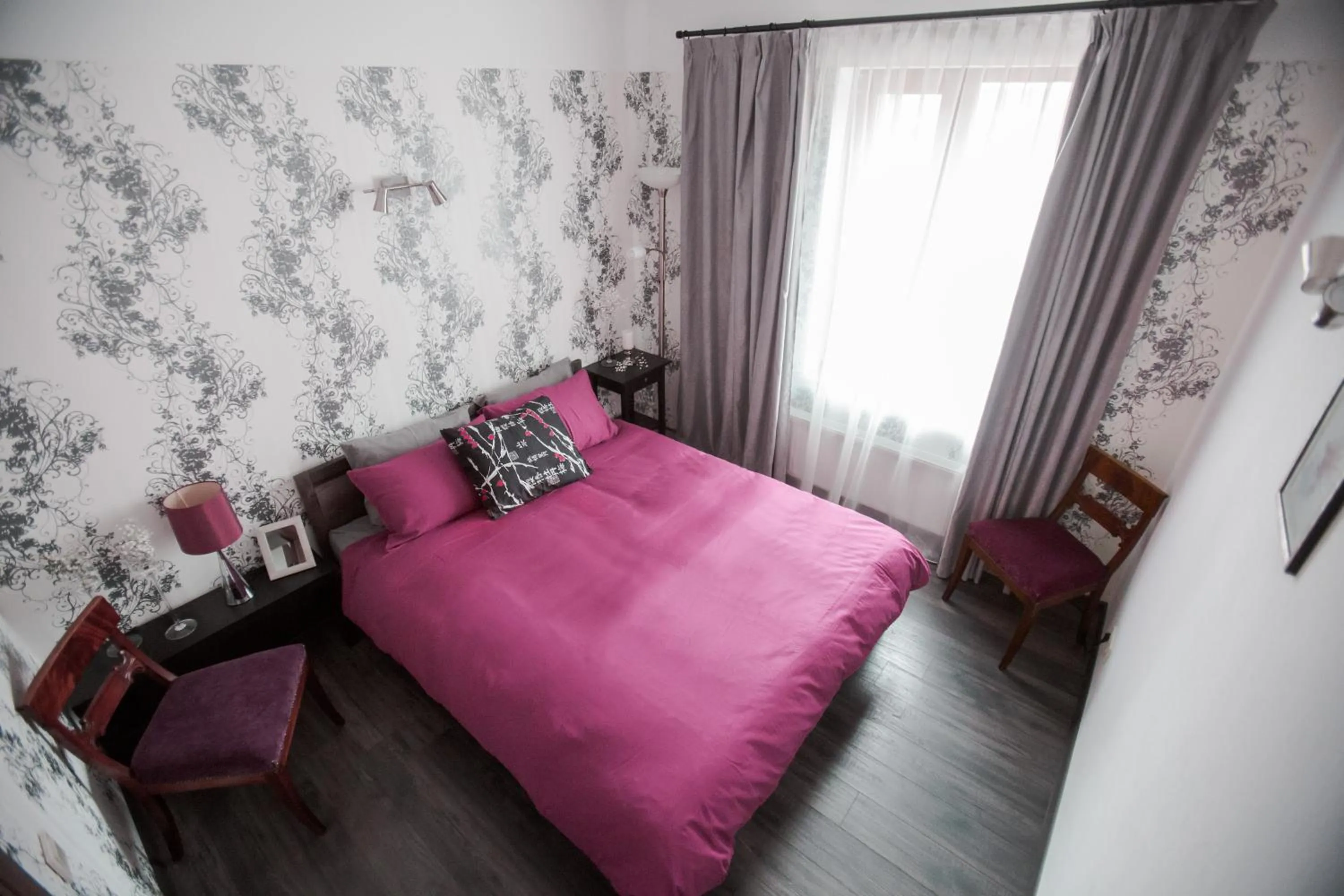 Bed in Park Apartments