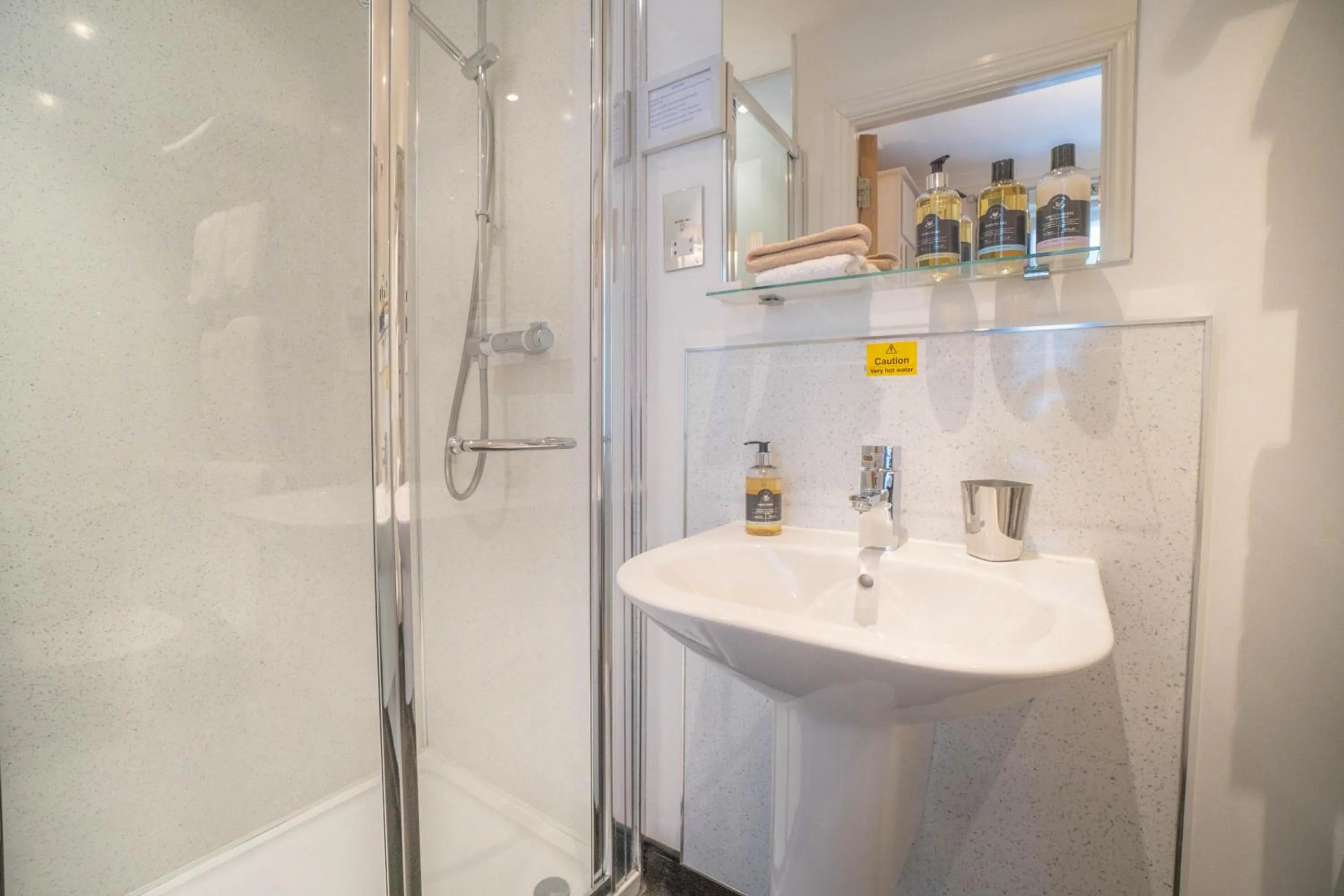 Bathroom in Awel y Mor