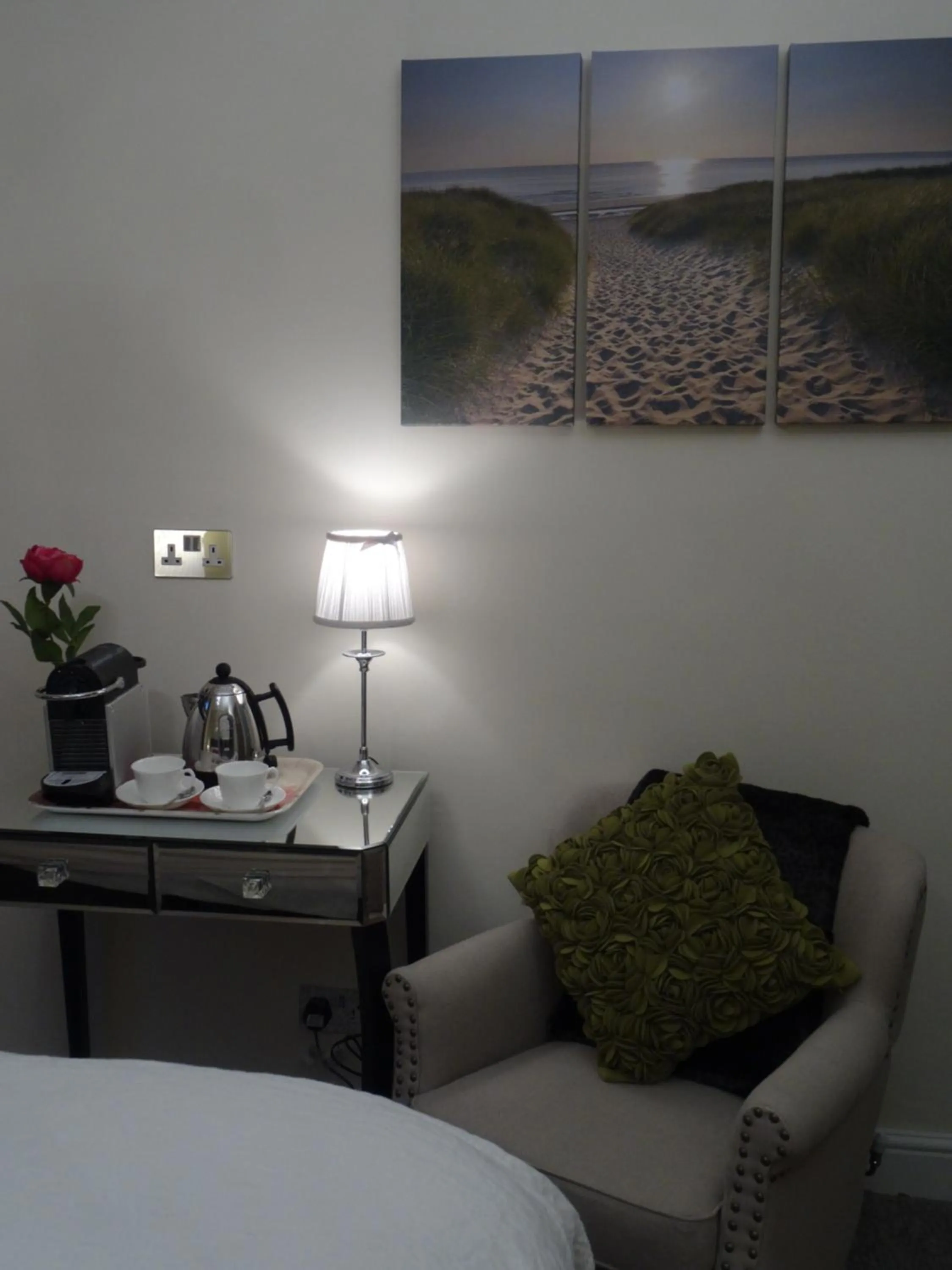 Coffee/tea facilities, Bed in Awel y Mor