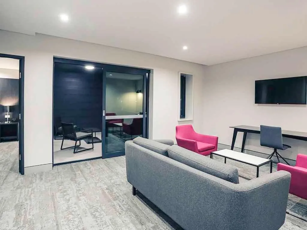 Living room in Mercure Tamworth