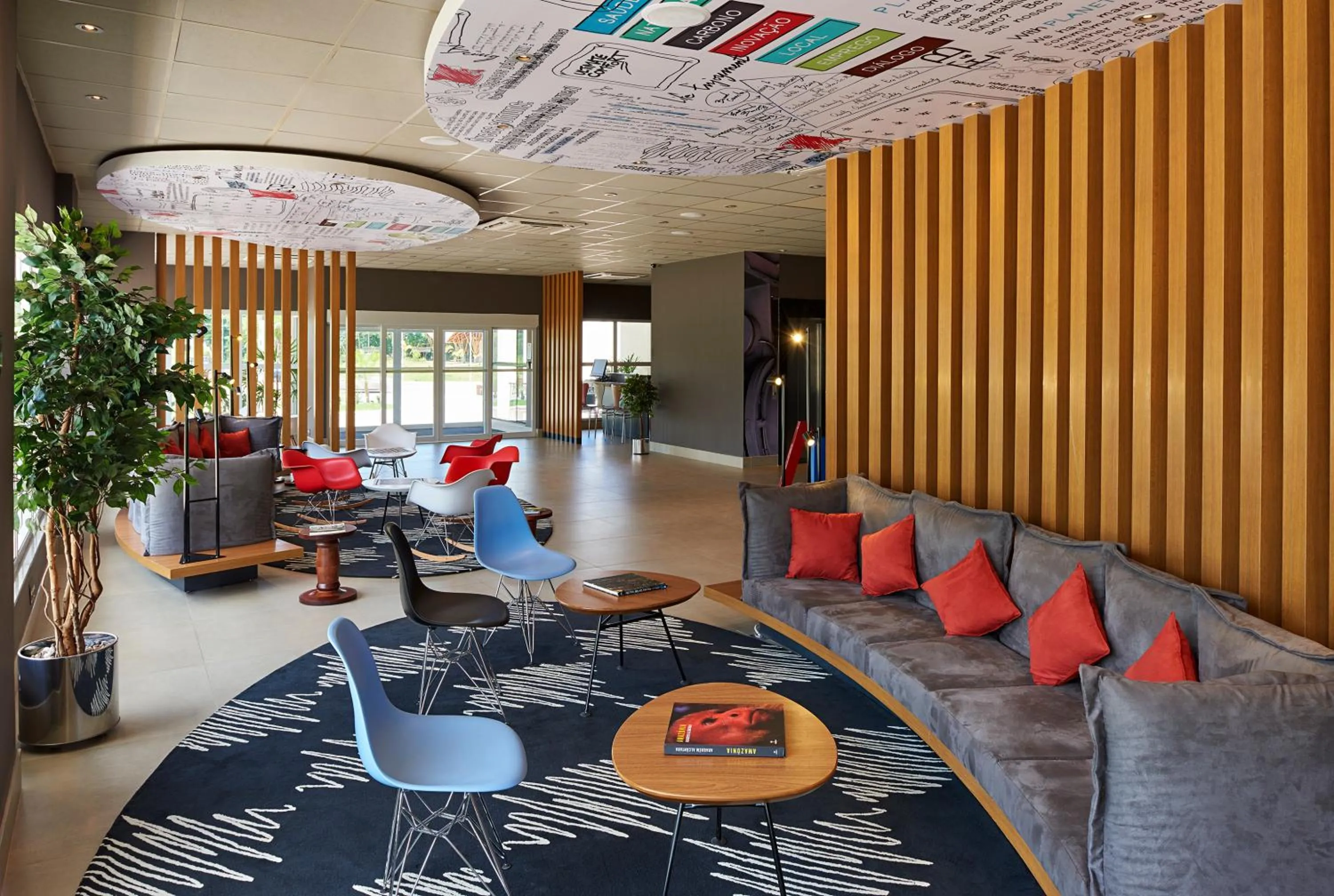Lobby or reception in ibis Rio Branco