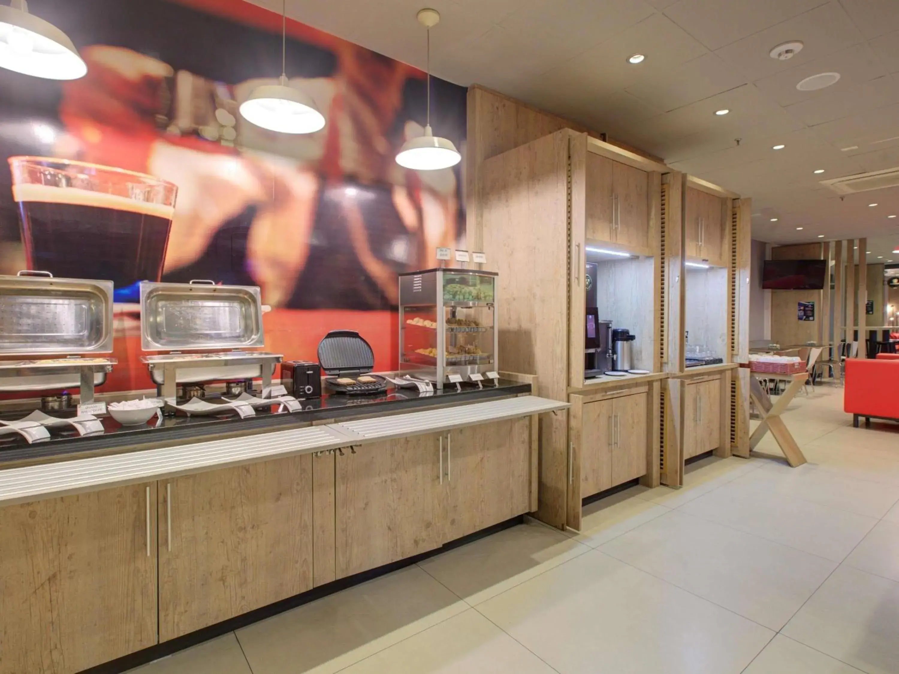 Restaurant/places to eat in ibis Paranagua Restaurant/places to eat in ibis Paranagua